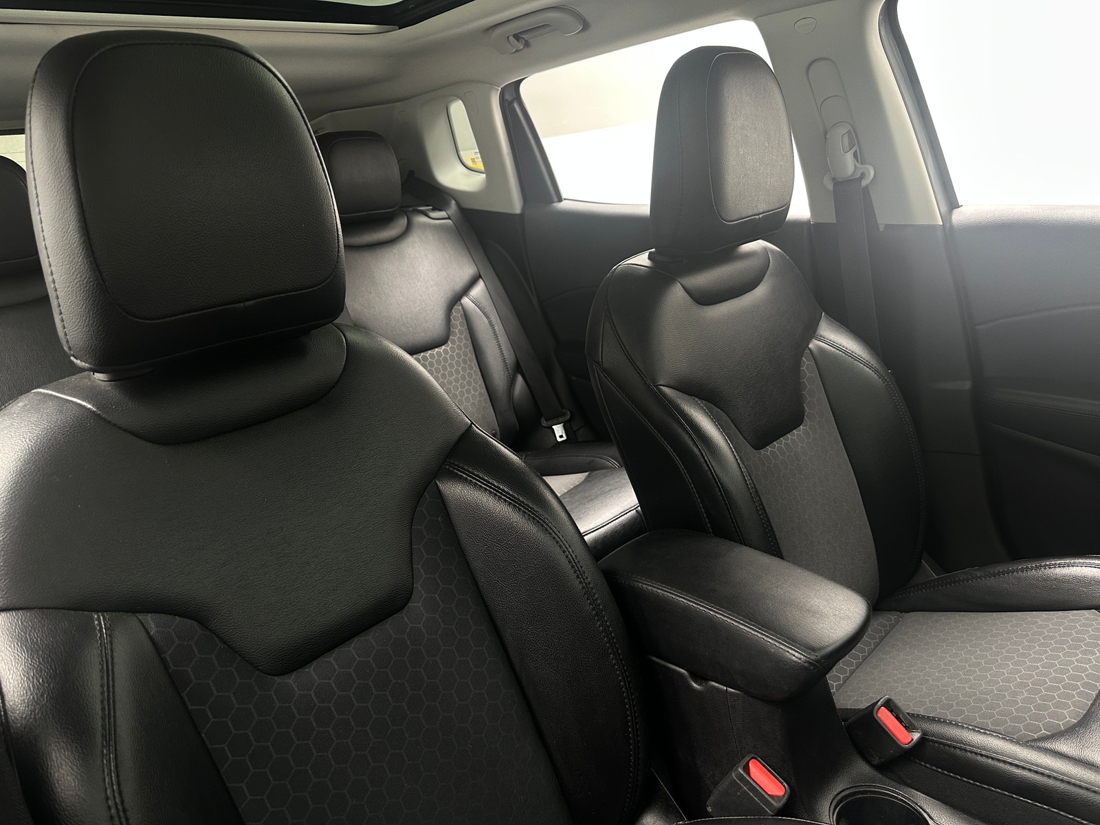 Thumbnail: 2019 Jeep Compass - 2