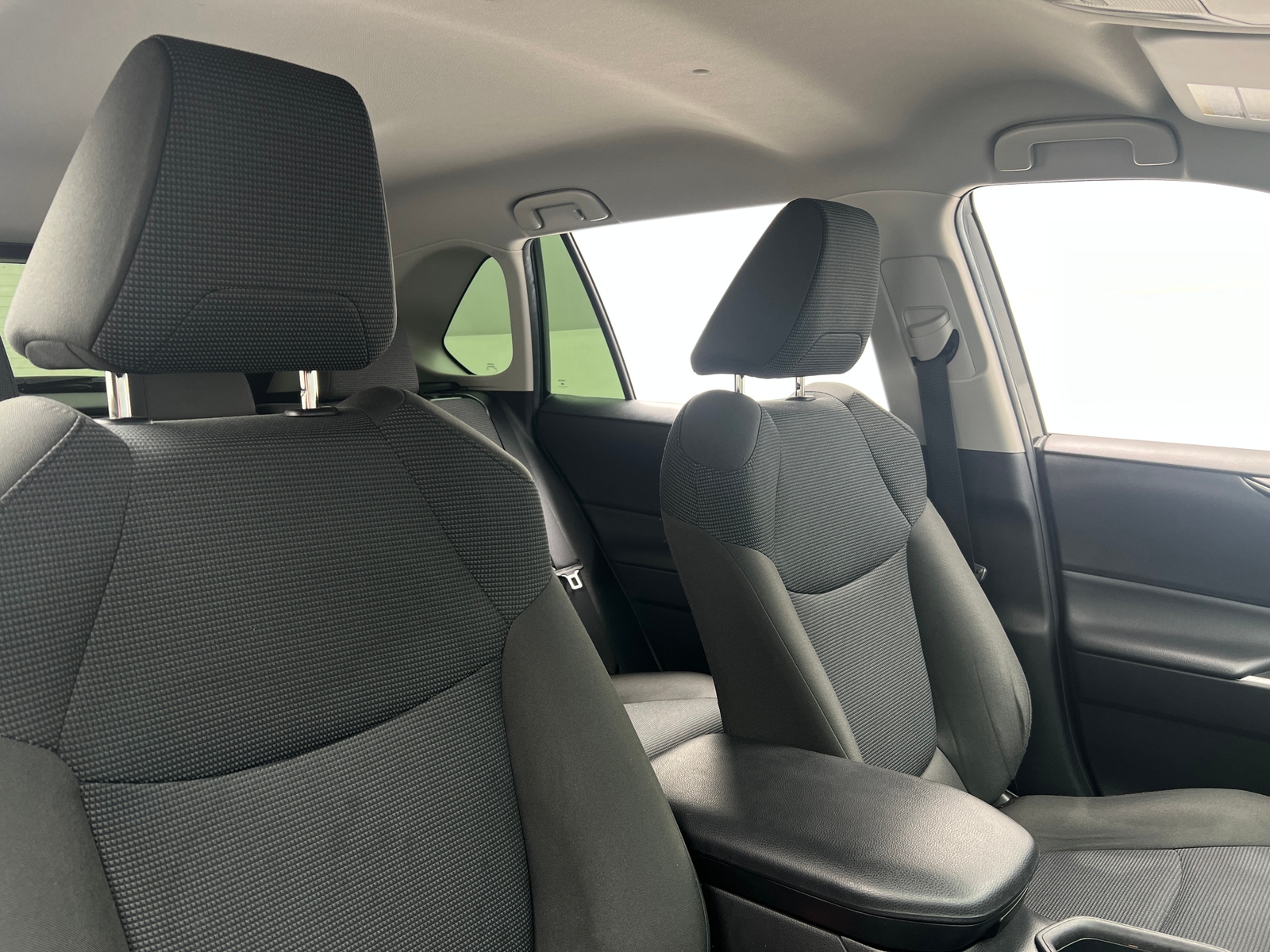 Thumbnail: 2022 Toyota RAV4 - 2