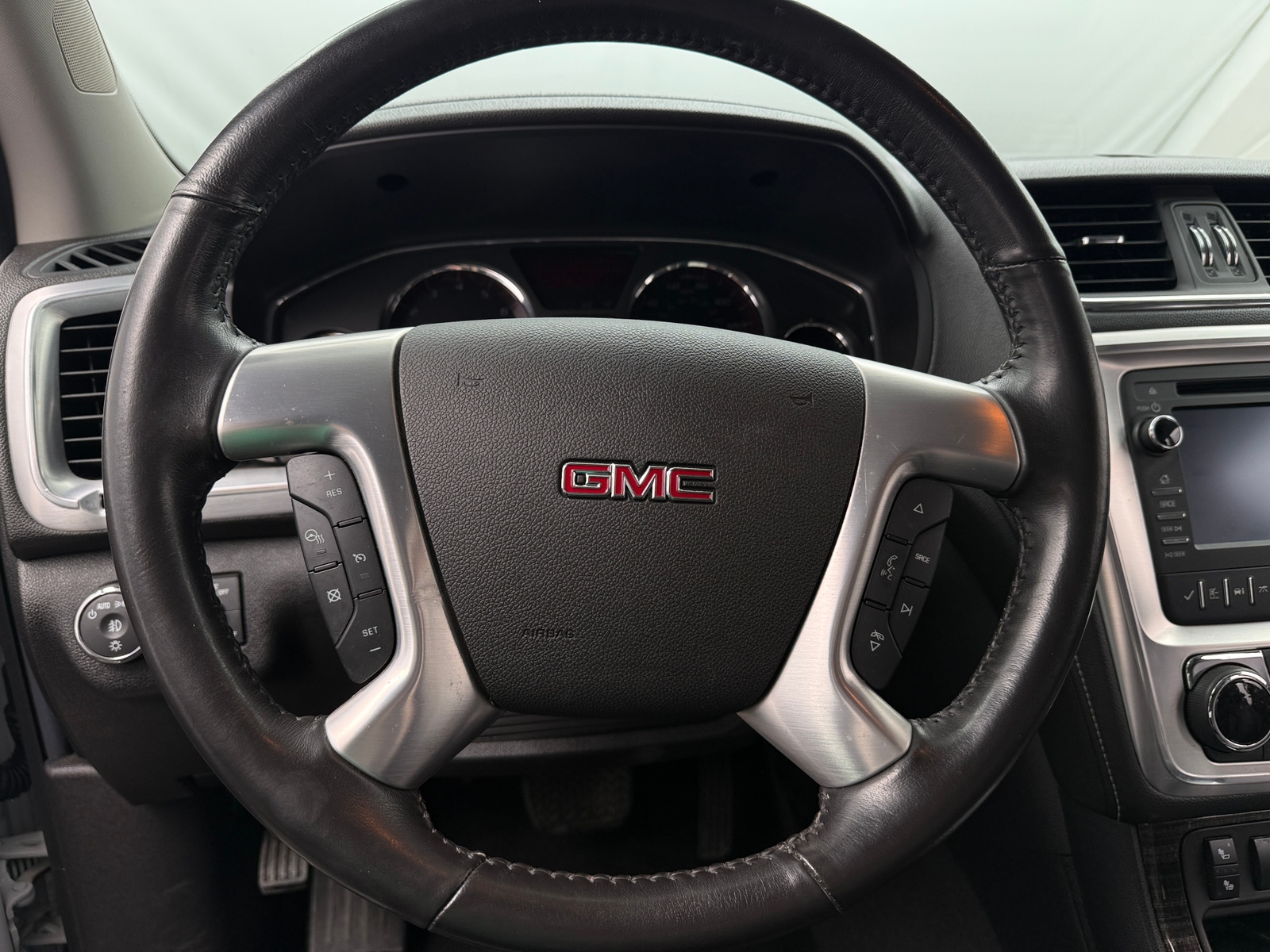 Thumbnail: 2017 GMC Acadia - 4