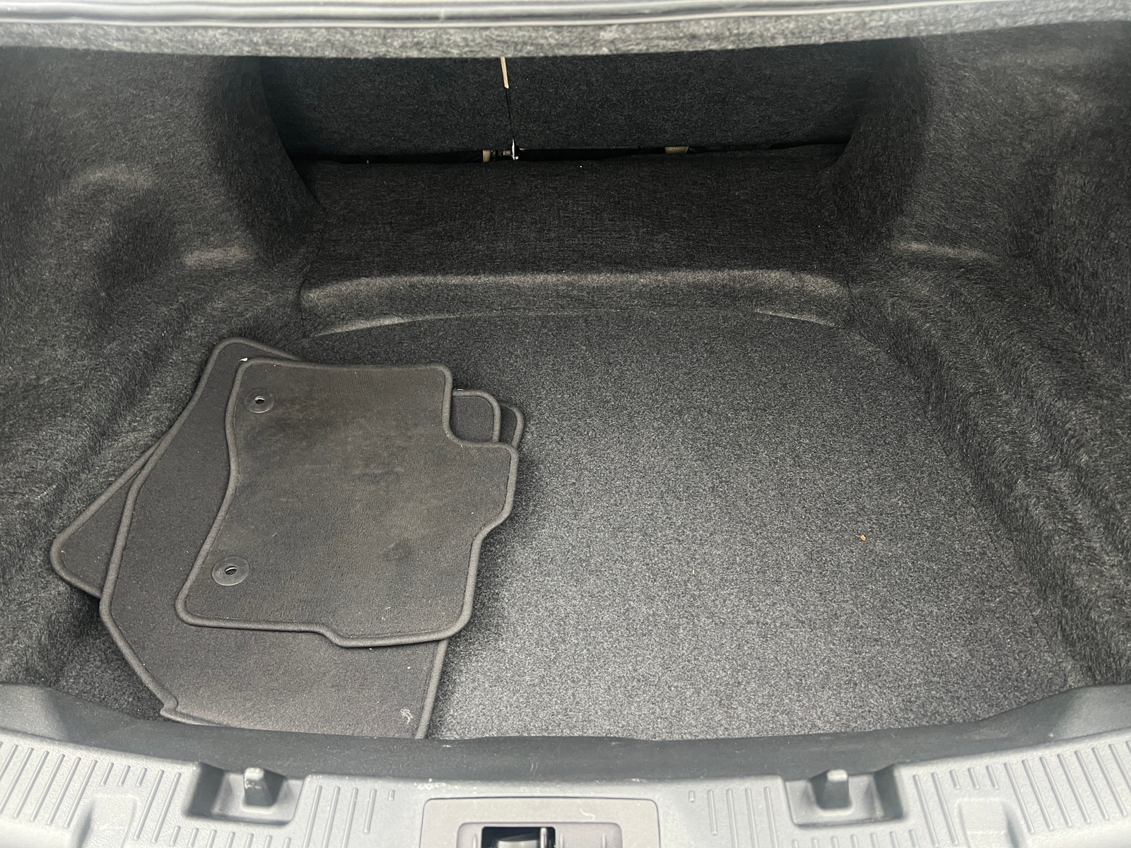 Thumbnail: 2014 Ford Taurus - 7