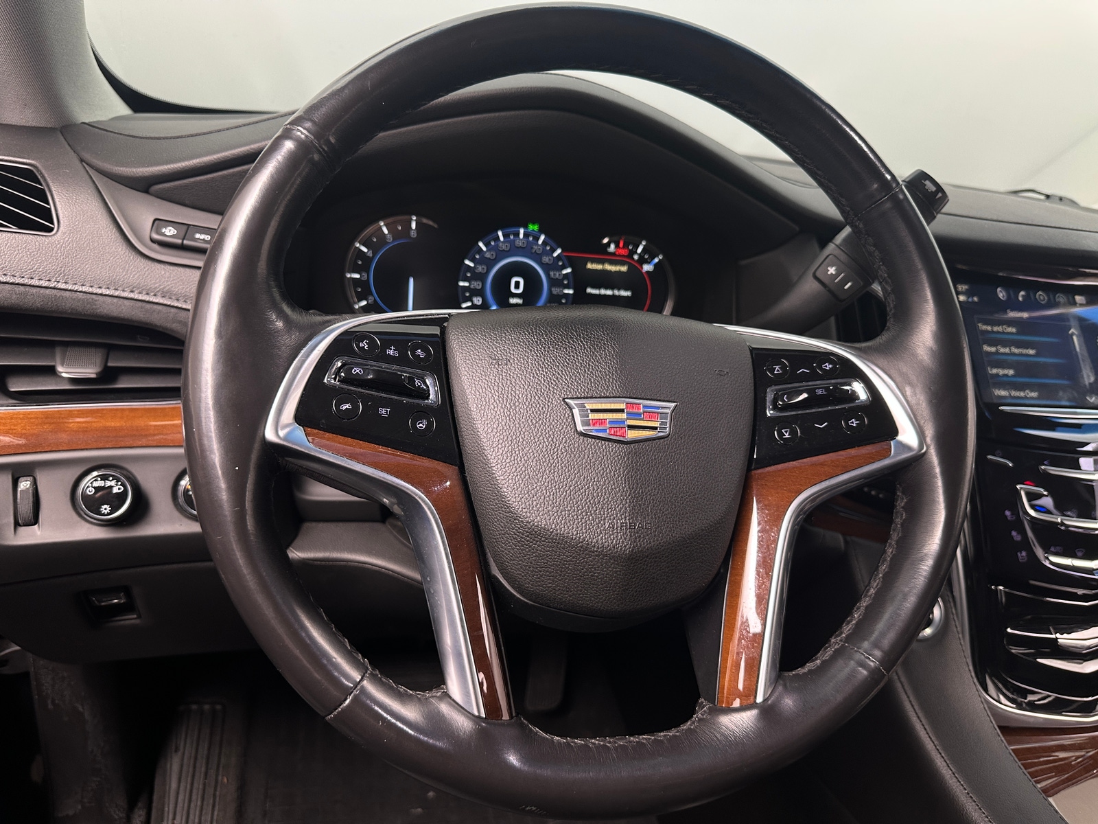 Thumbnail: 2018 Cadillac Escalade - 4