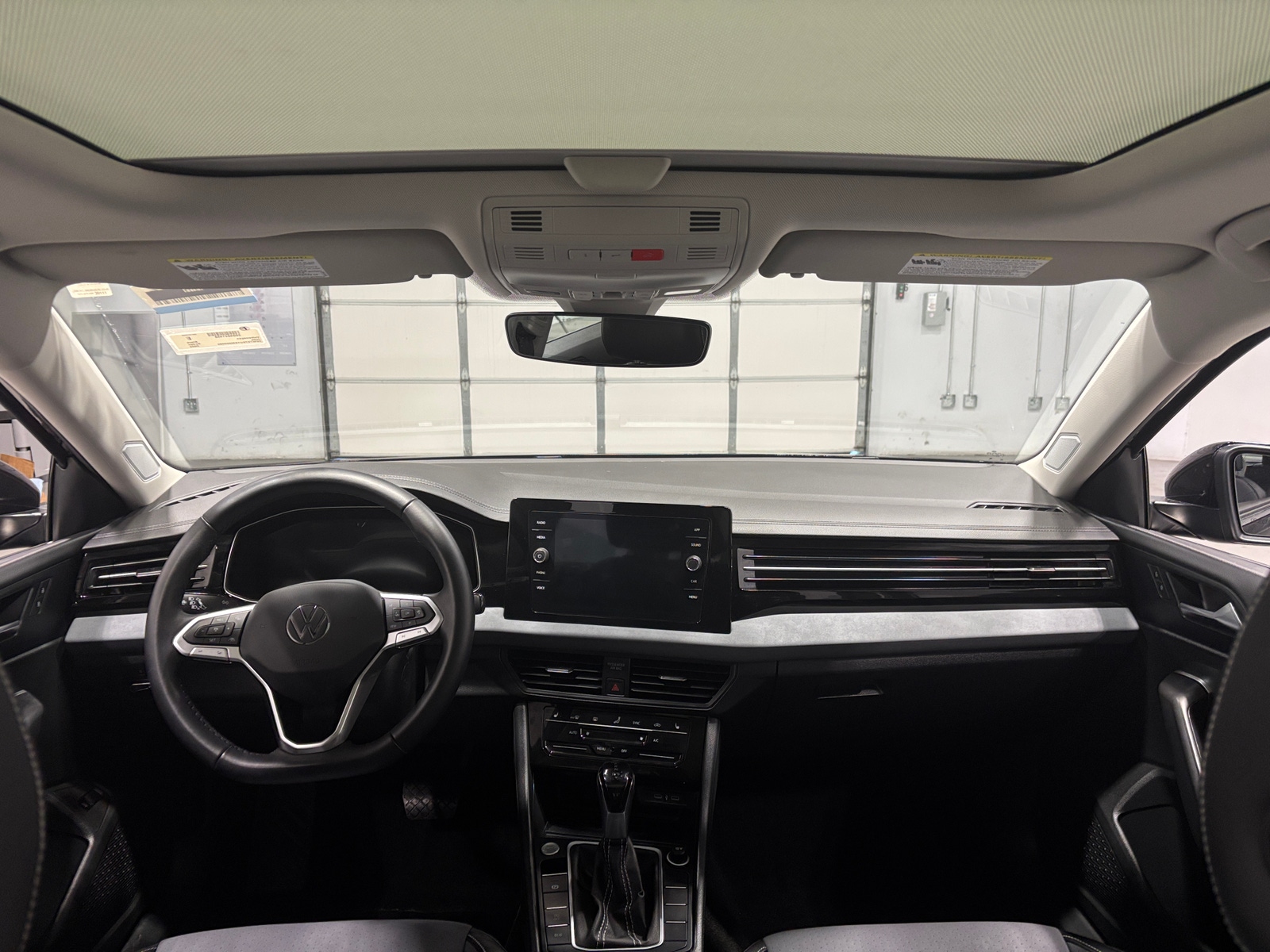 Thumbnail: 2025 Volkswagen Jetta - 2