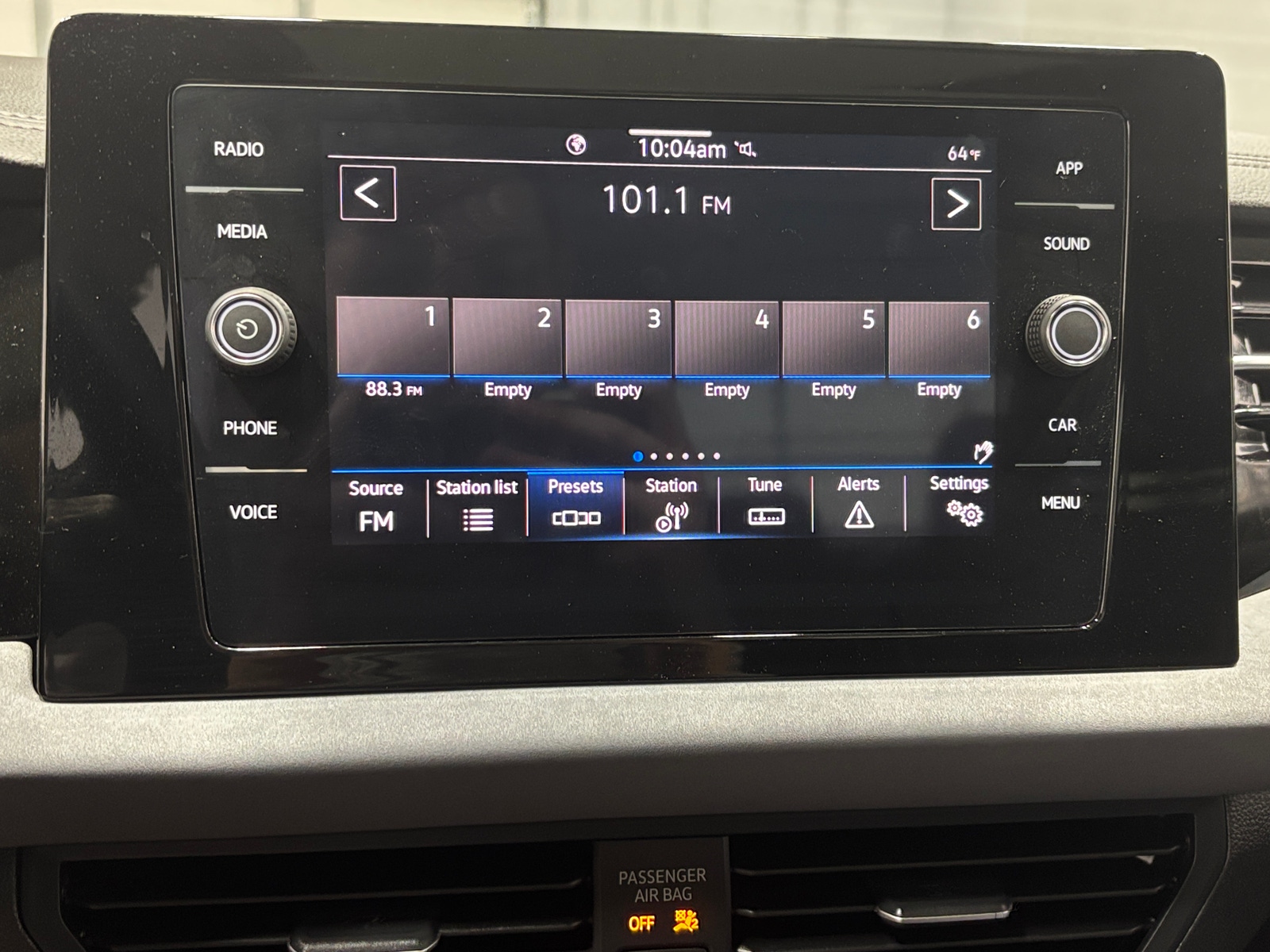 Thumbnail: 2025 Volkswagen Jetta - 3