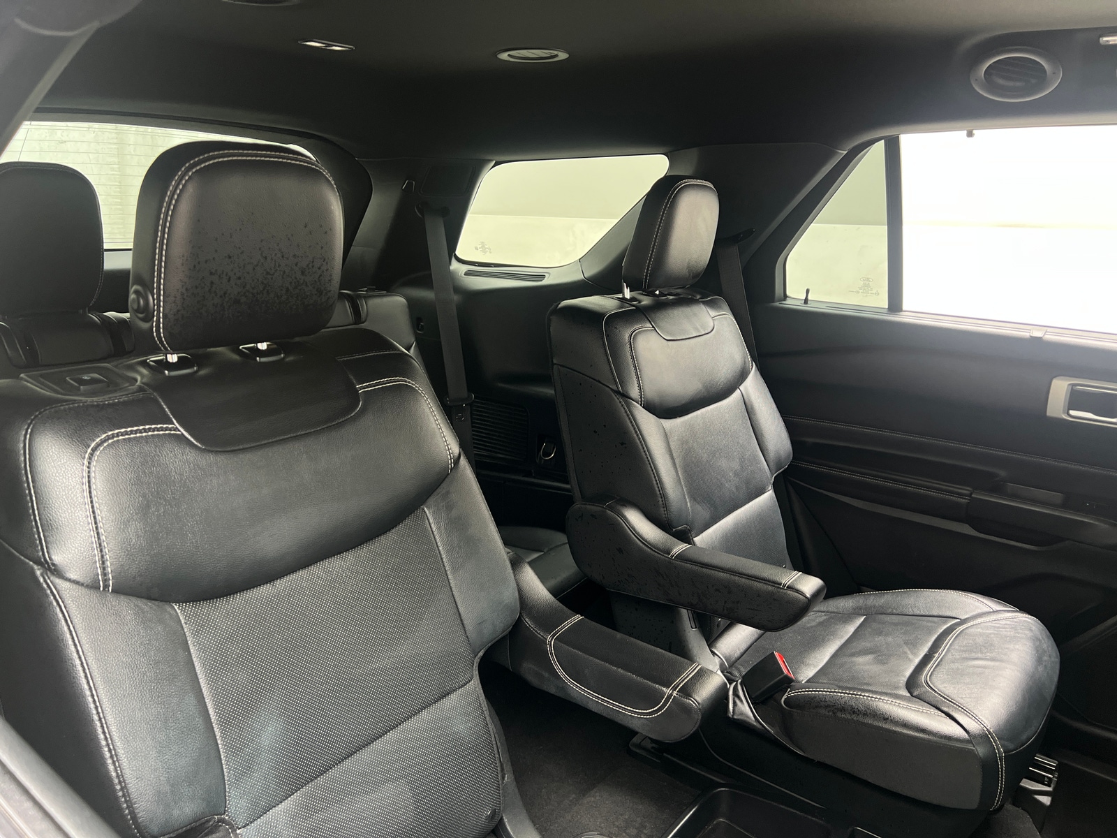 Thumbnail: 2020 Ford Explorer - 5