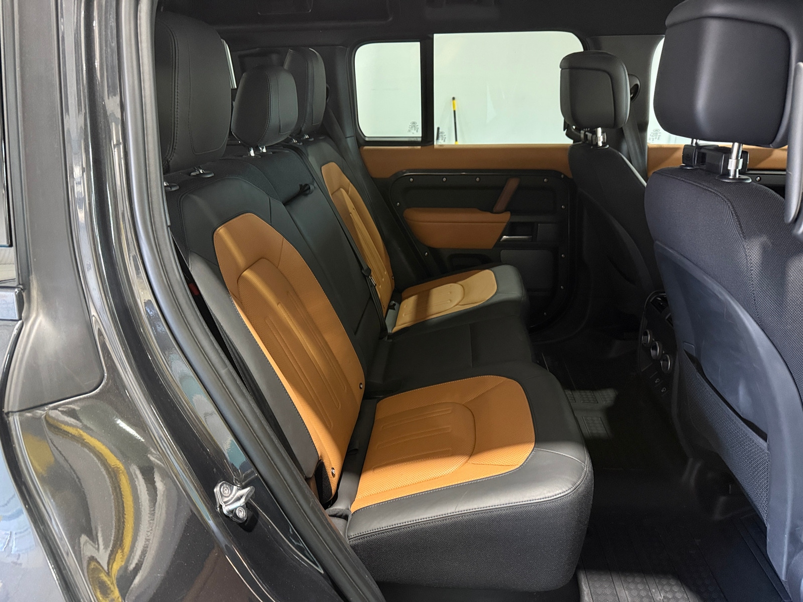 Thumbnail: 2024 Land Rover Defender - 6