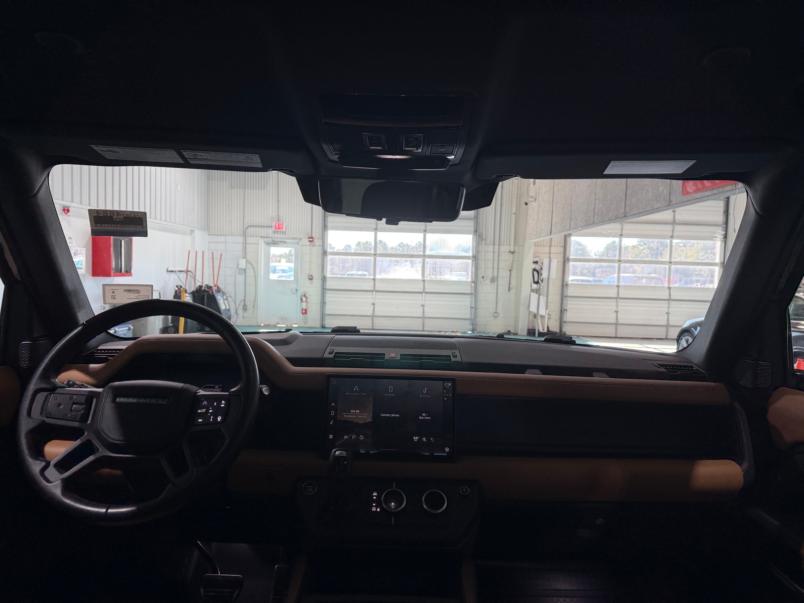 Thumbnail: 2024 Land Rover Defender - 3