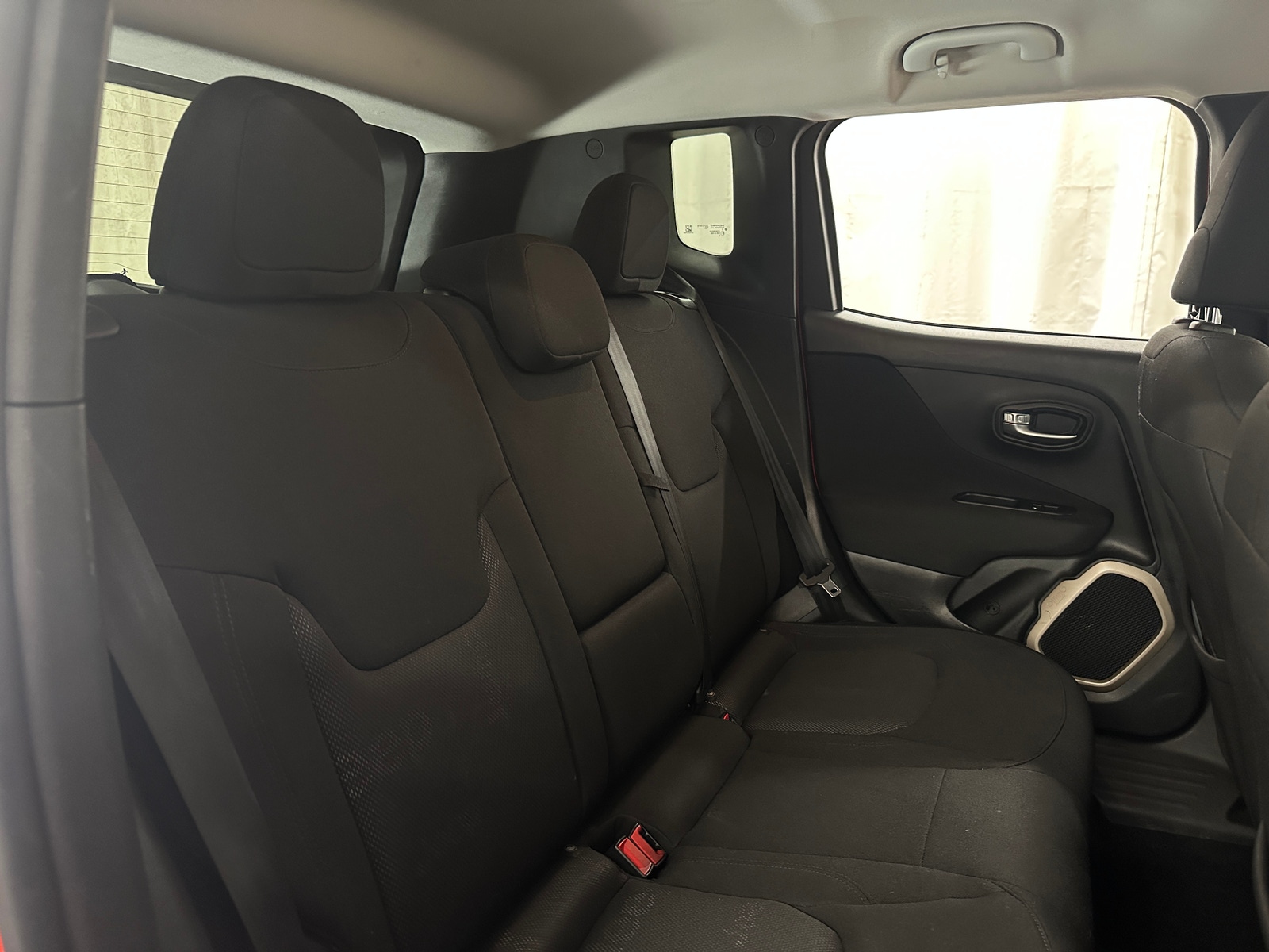 Thumbnail: 2017 Jeep Renegade - 6