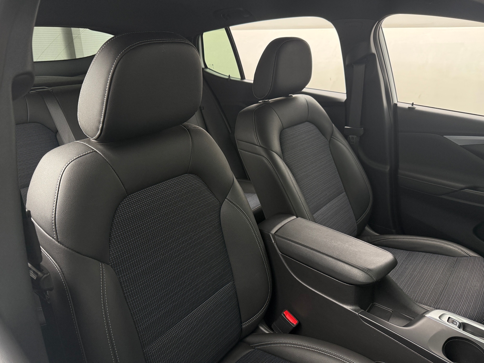 Thumbnail: 2025 Buick Envista - 2