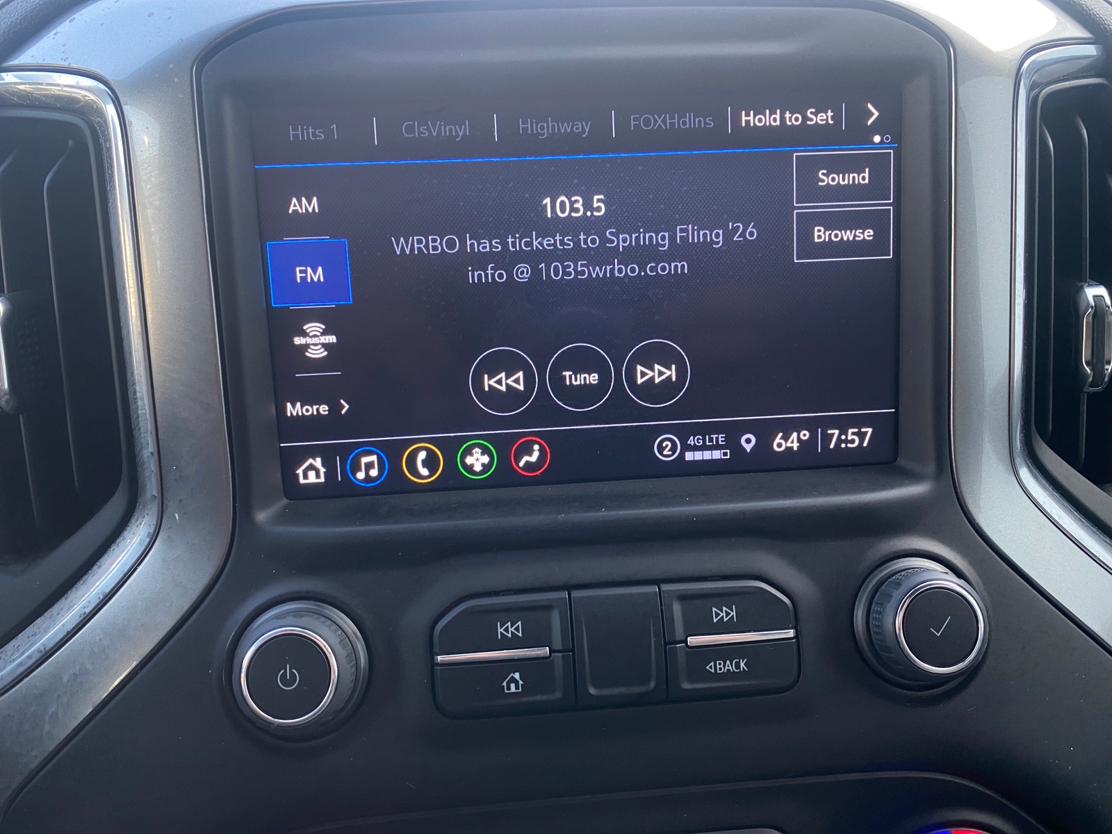 Thumbnail: 2022 Chevrolet Silverado 2500 - 4