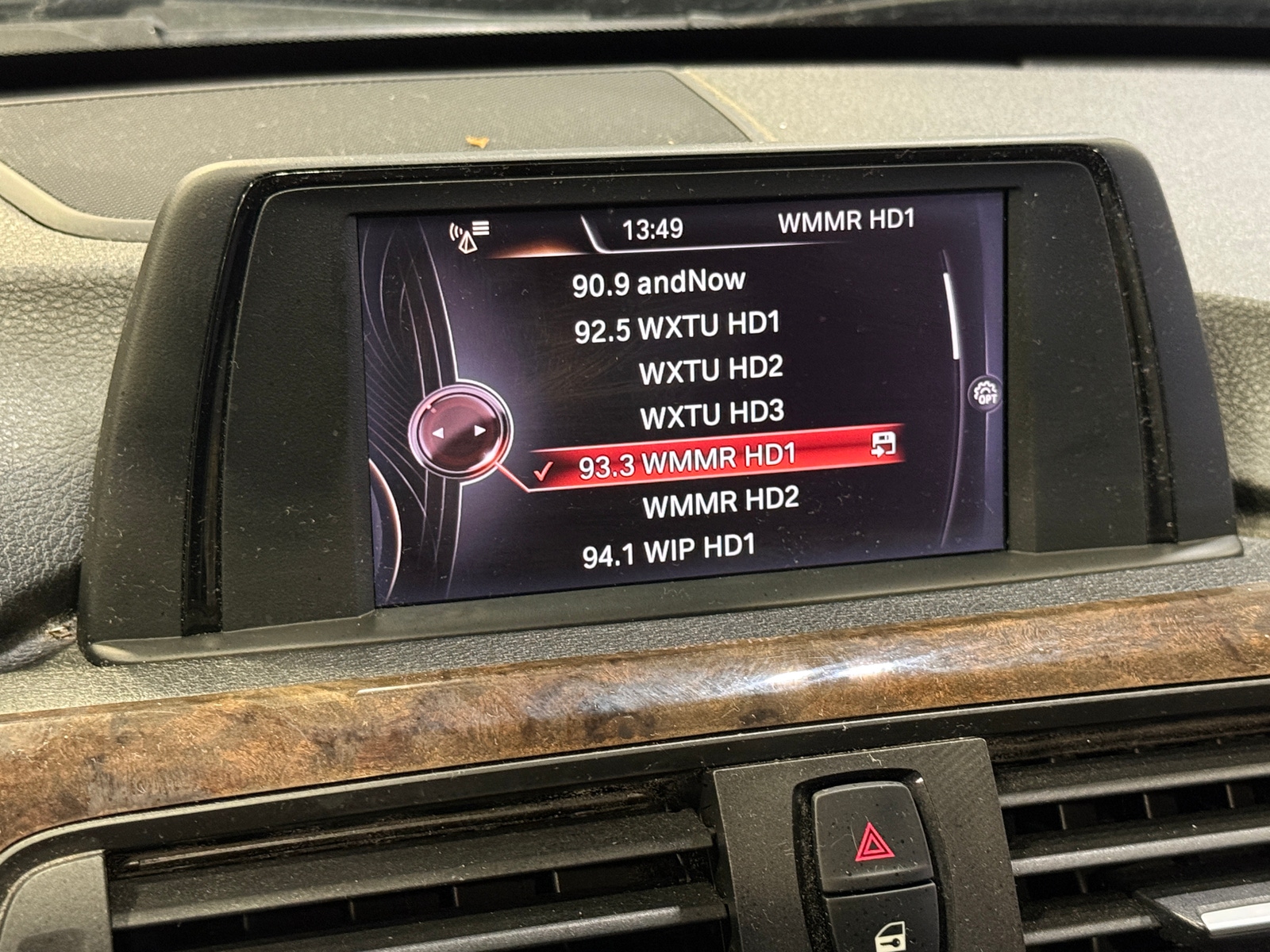 Thumbnail: 2015 BMW 3 Series - 3