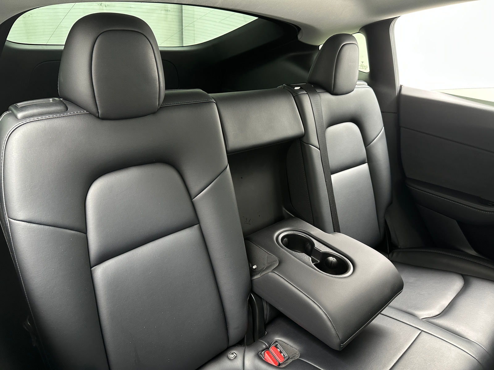 Thumbnail: 2021 Tesla Model Y - 4