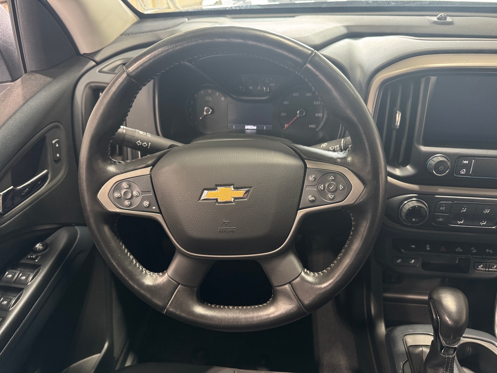 Thumbnail: 2022 Chevrolet Colorado - 5