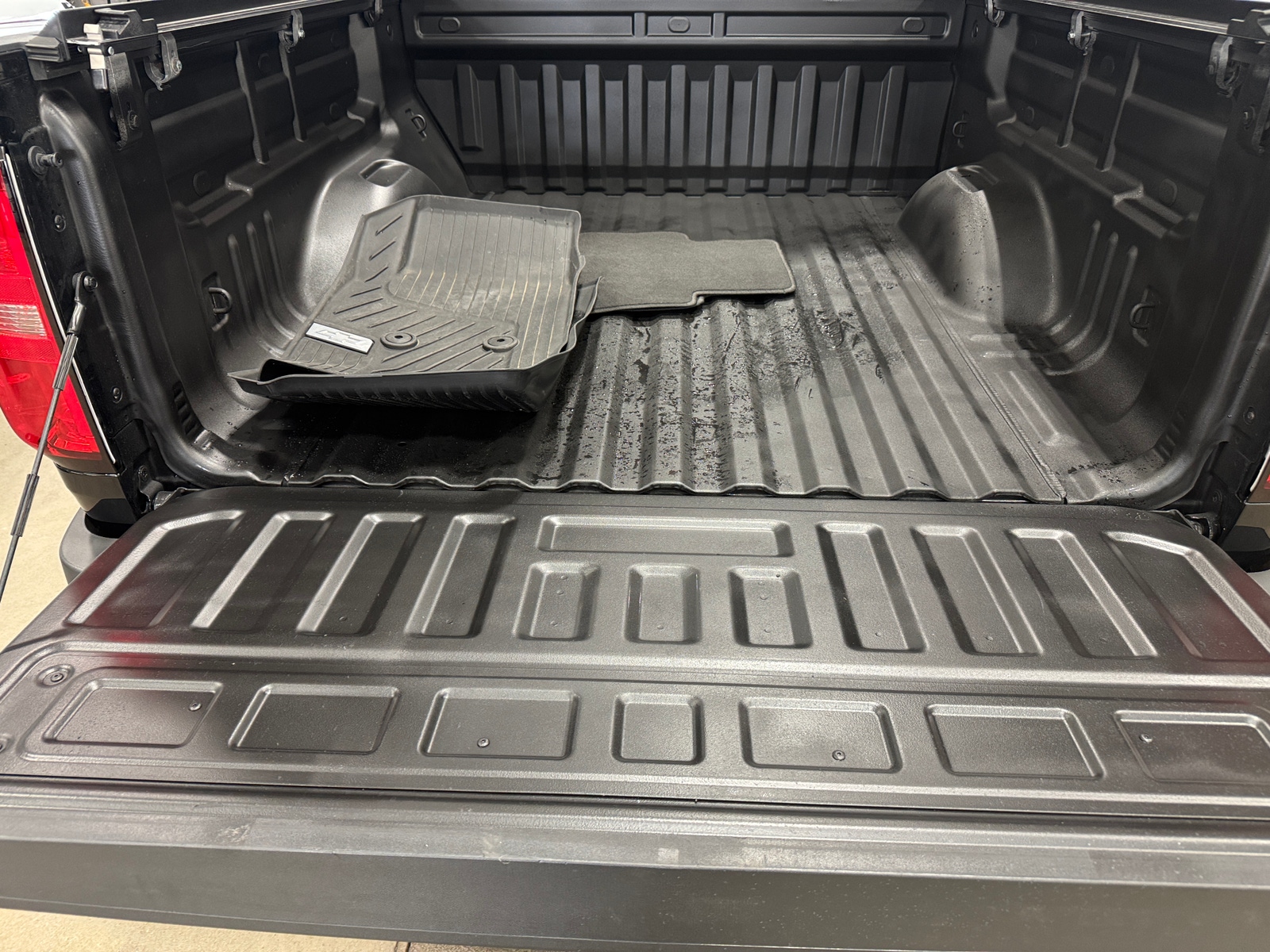 Thumbnail: 2022 Chevrolet Colorado - 7