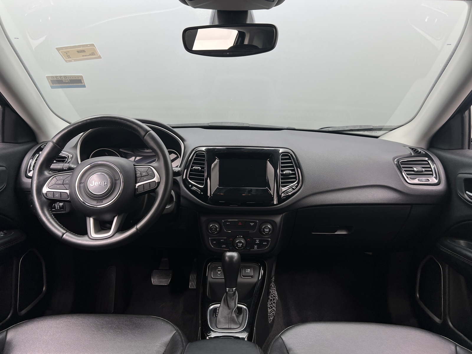 Thumbnail: 2018 Jeep Compass - 3