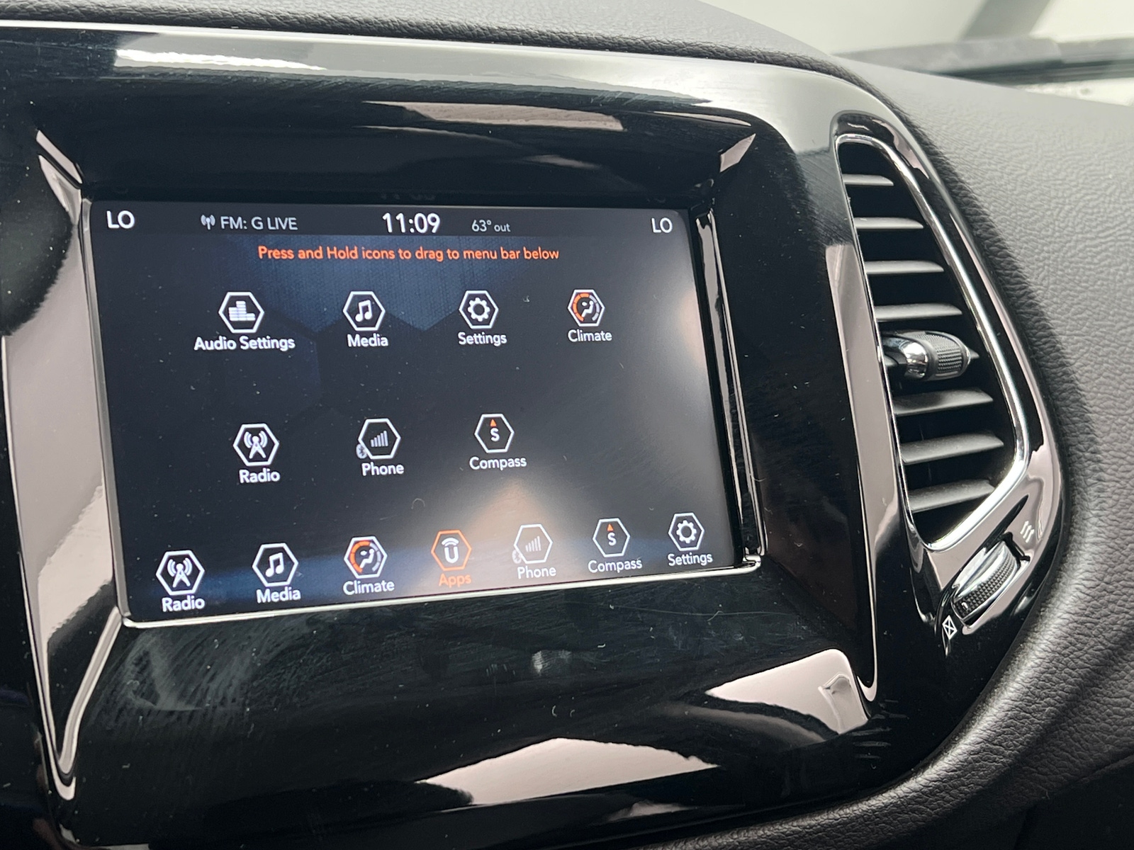 Thumbnail: 2018 Jeep Compass - 4