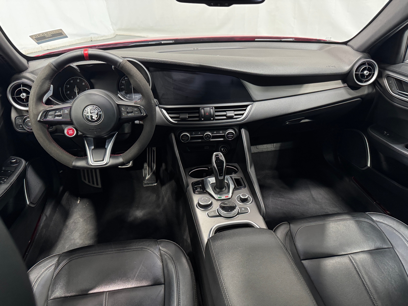 Thumbnail: 2020 Alfa Romeo Giulia - 2