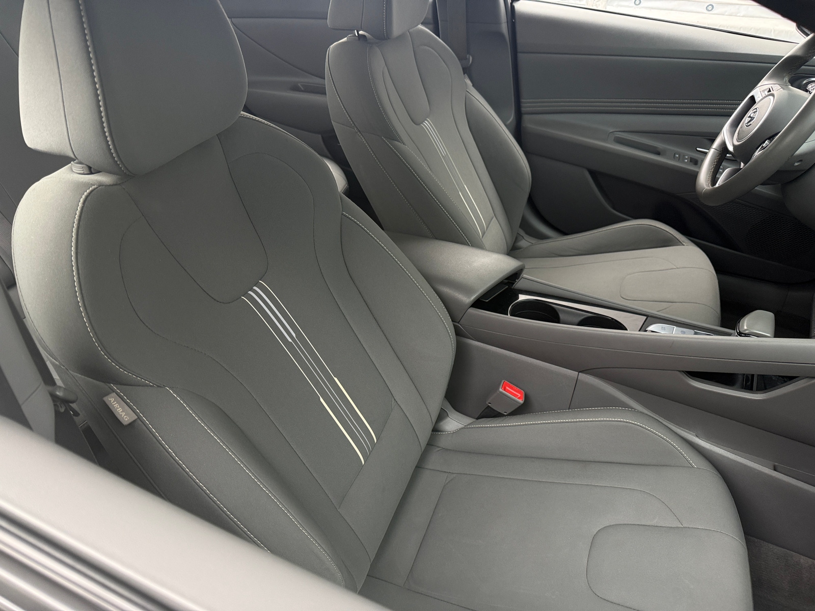 Thumbnail: 2023 Hyundai Elantra - 2