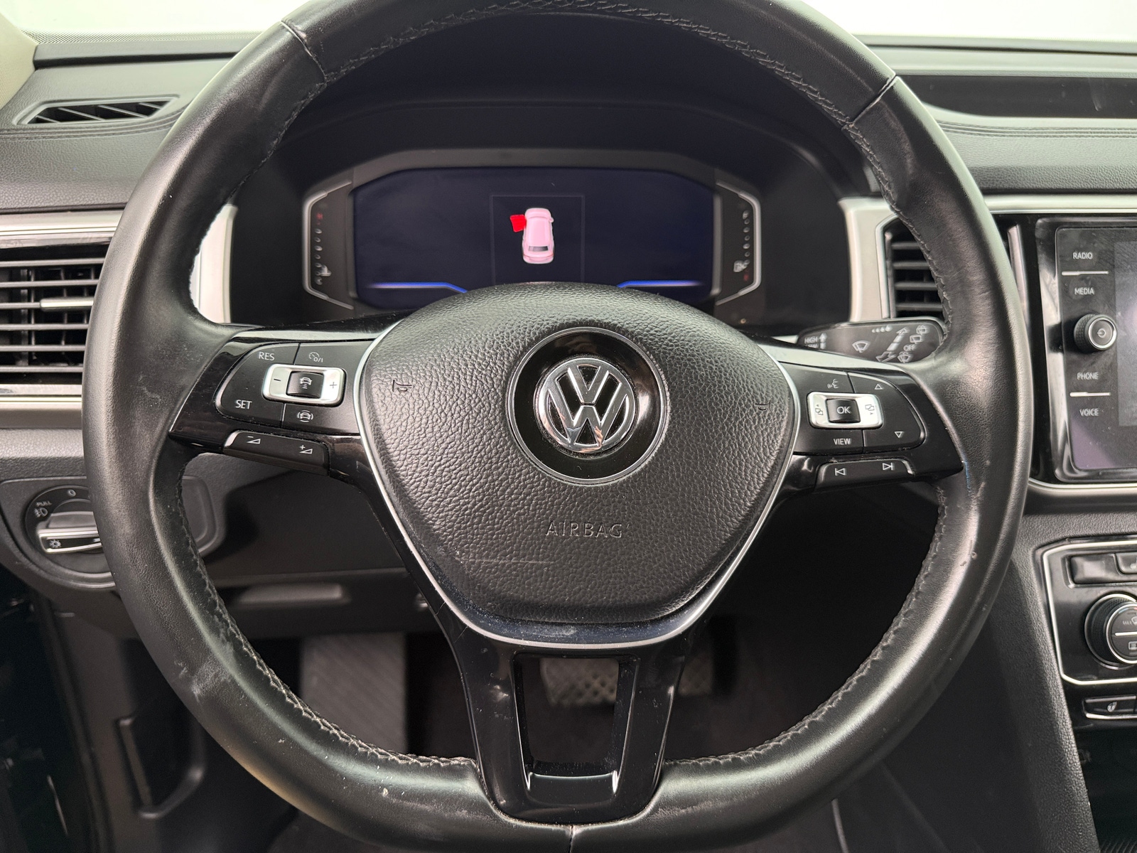 Thumbnail: 2019 Volkswagen Atlas - 4