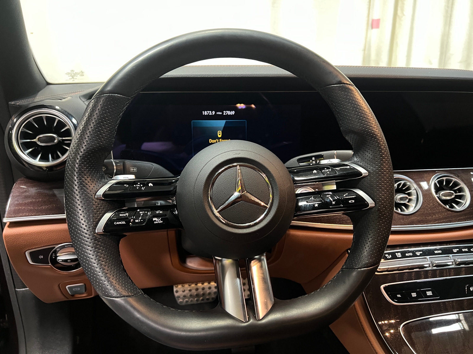 Thumbnail: 2021 Mercedes-Benz E-Class - 3