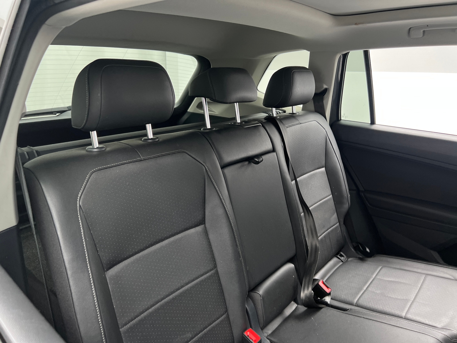 Thumbnail: 2019 Volkswagen Tiguan - 5