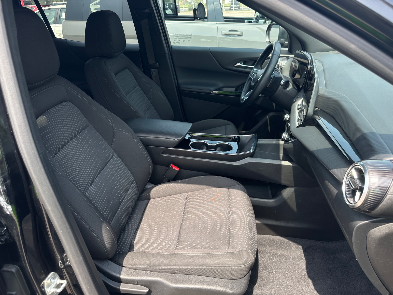 Thumbnail: 2025 Chevrolet Equinox - 2