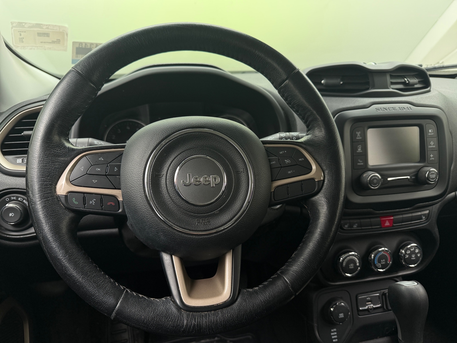 Thumbnail: 2017 Jeep Renegade - 5