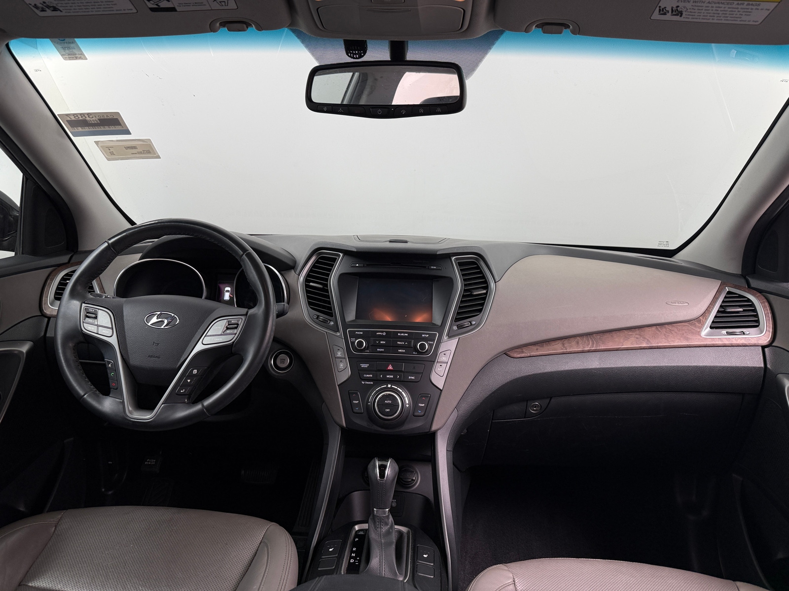 Thumbnail: 2018 Hyundai Santa Fe - 3