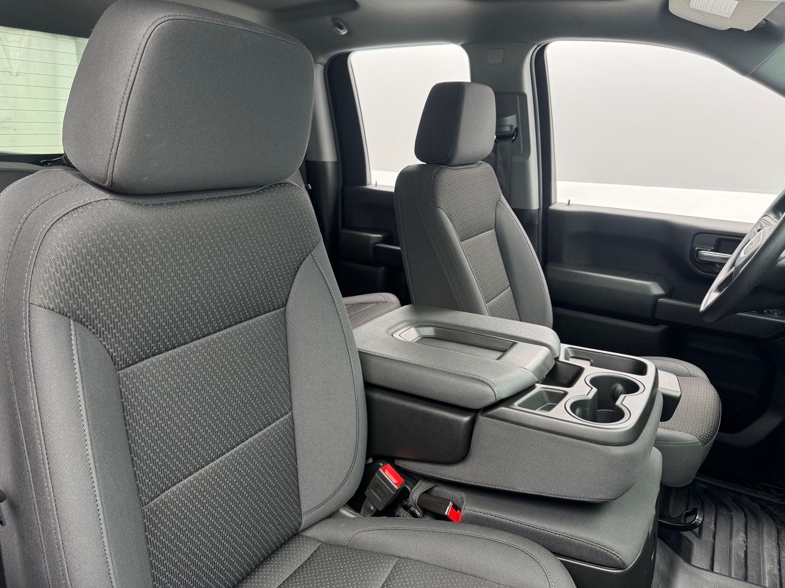 Thumbnail: 2025 GMC Sierra 2500 - 2