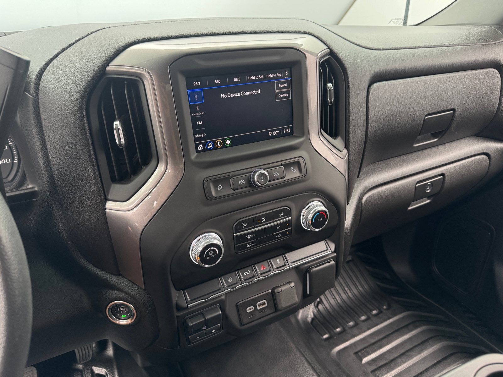 Thumbnail: 2025 GMC Sierra 2500 - 4