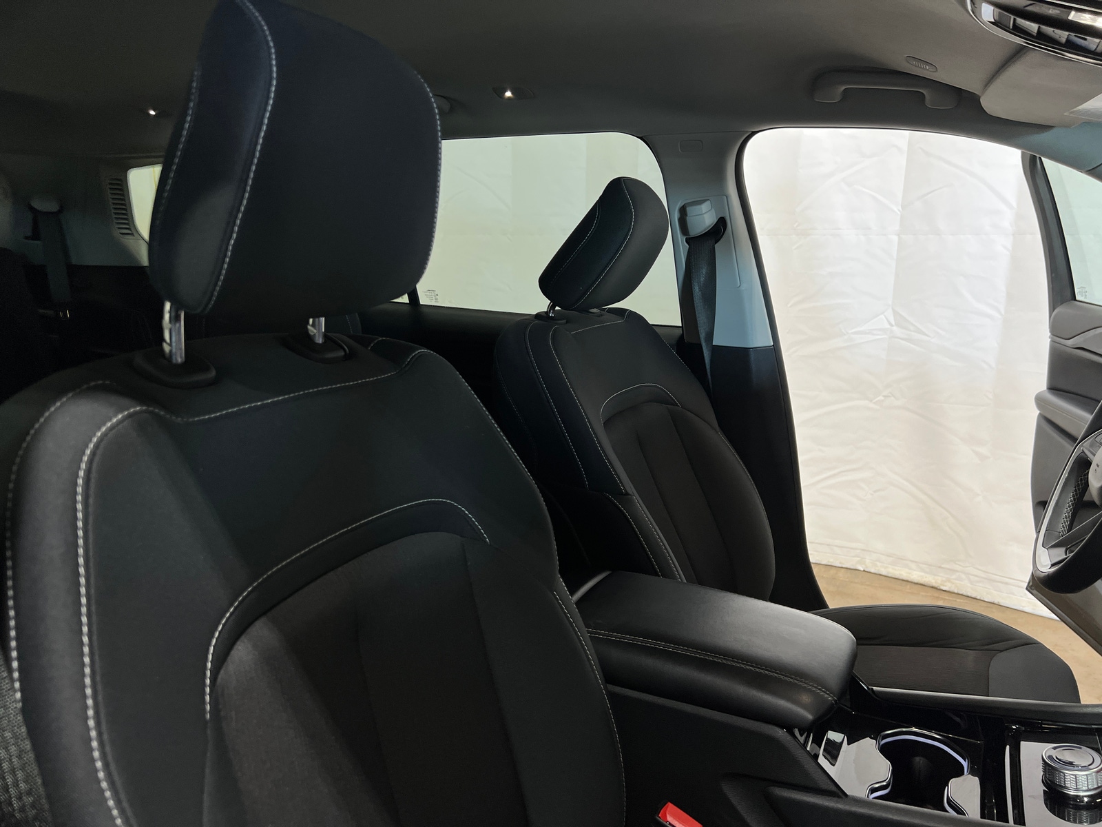 Thumbnail: 2023 Jeep Grand Cherokee L - 2