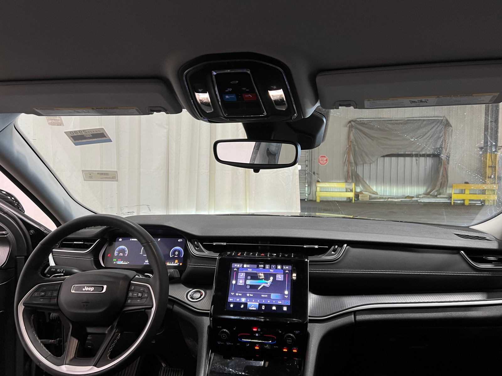 Thumbnail: 2023 Jeep Grand Cherokee L - 3