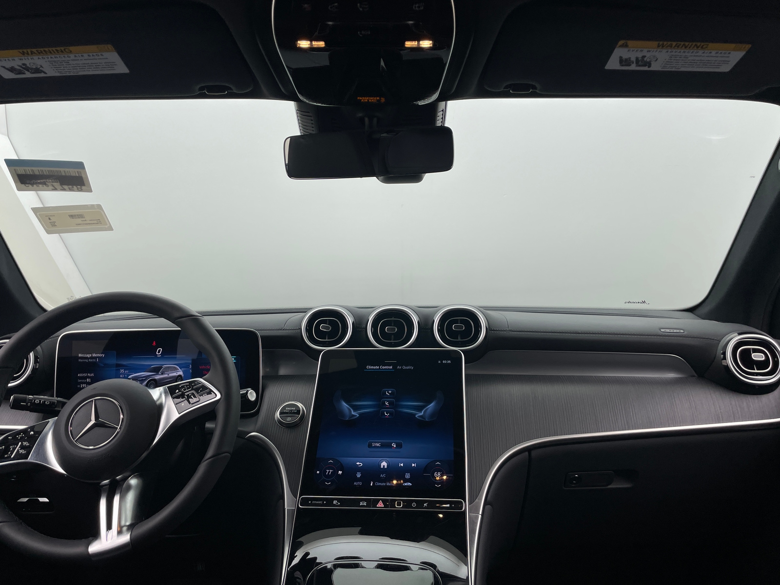 Thumbnail: 2025 Mercedes-Benz GLC - 2