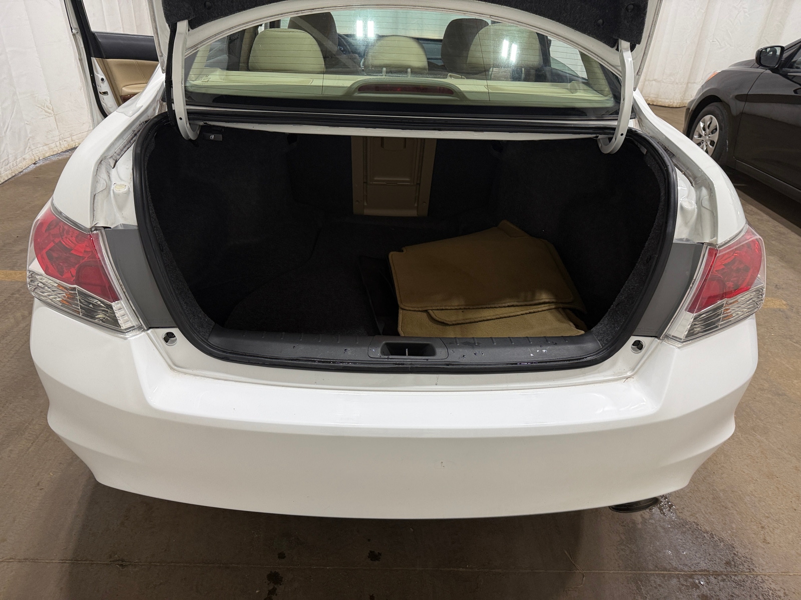 Thumbnail: 2012 Honda Accord - 6