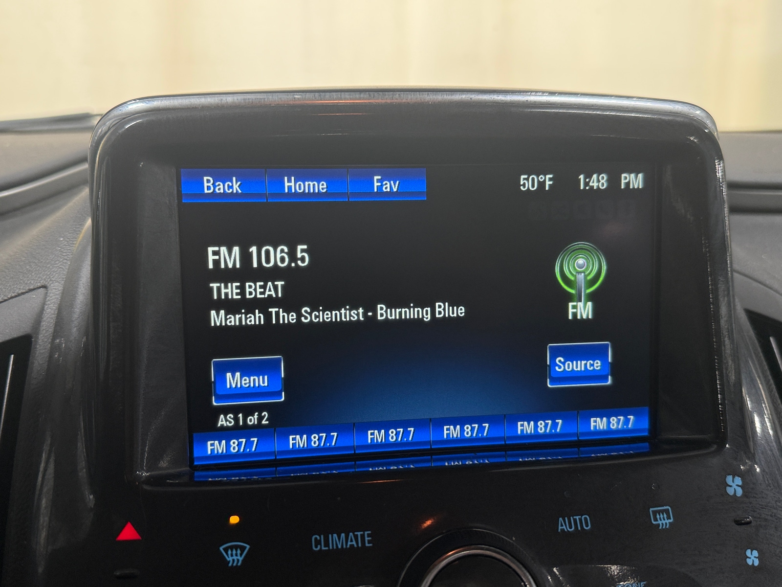 Thumbnail: 2014 Chevrolet Volt - 4