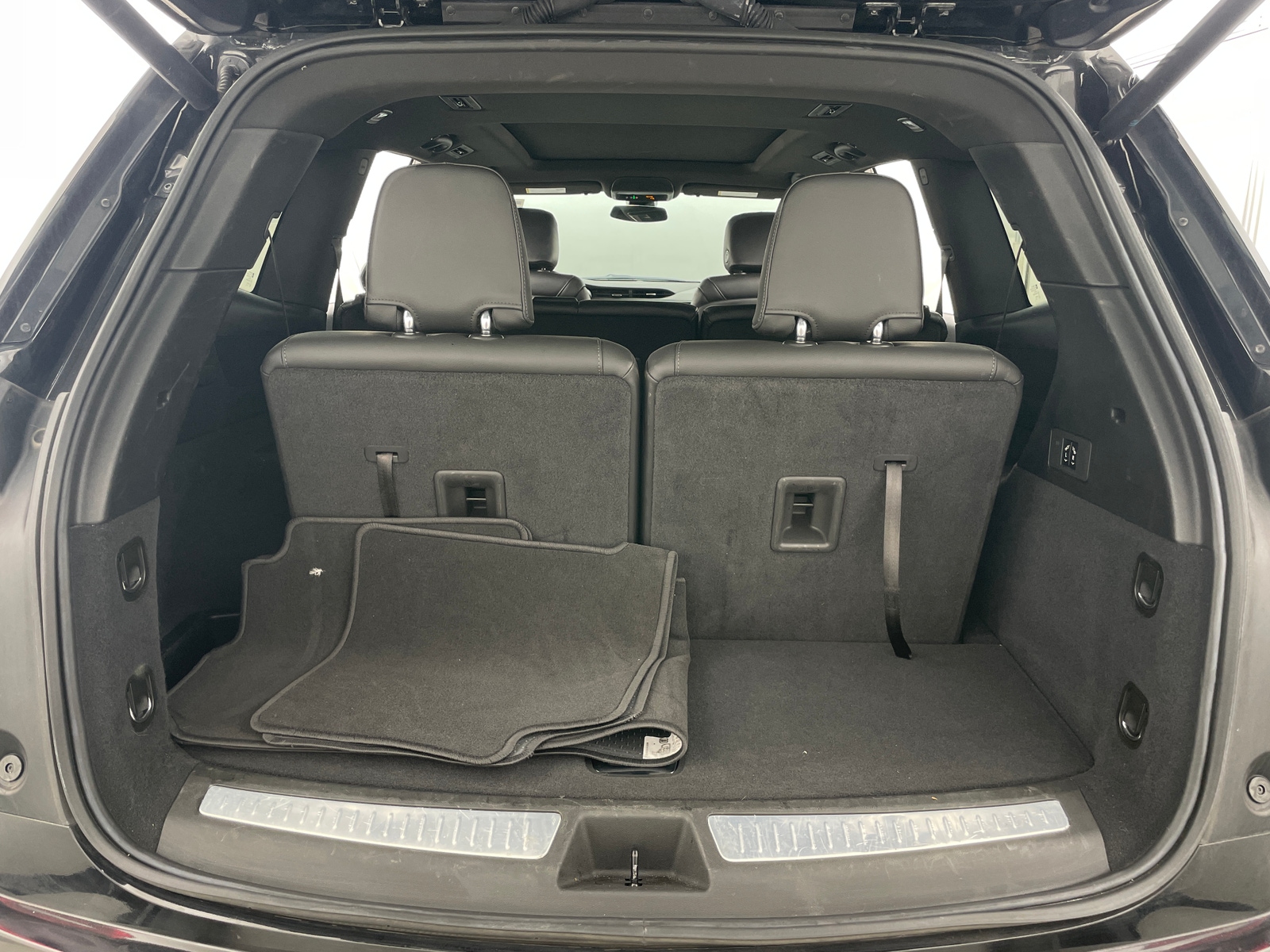 Thumbnail: 2025 Cadillac XT6 - 6