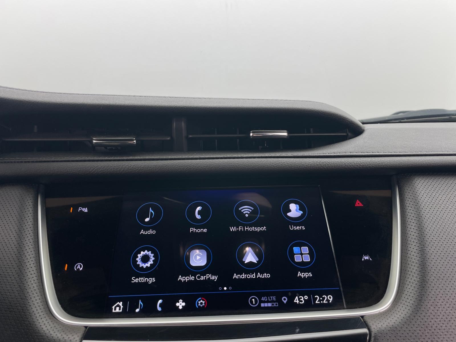 Thumbnail: 2025 Cadillac XT6 - 3