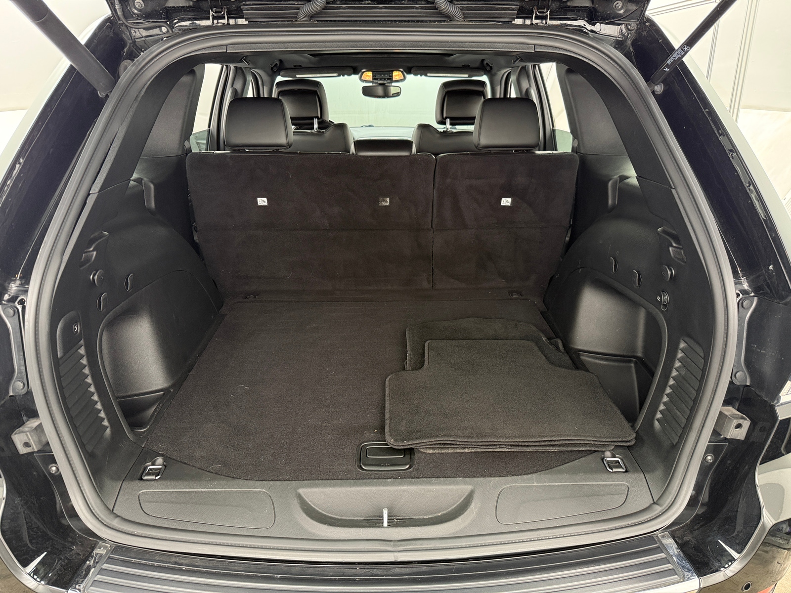 Thumbnail: 2022 Jeep Grand Cherokee - 6