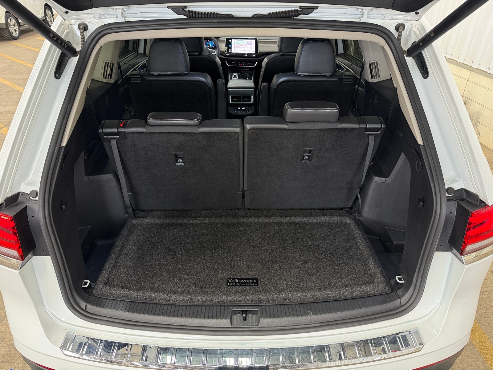 Thumbnail: 2024 Volkswagen Atlas - 6