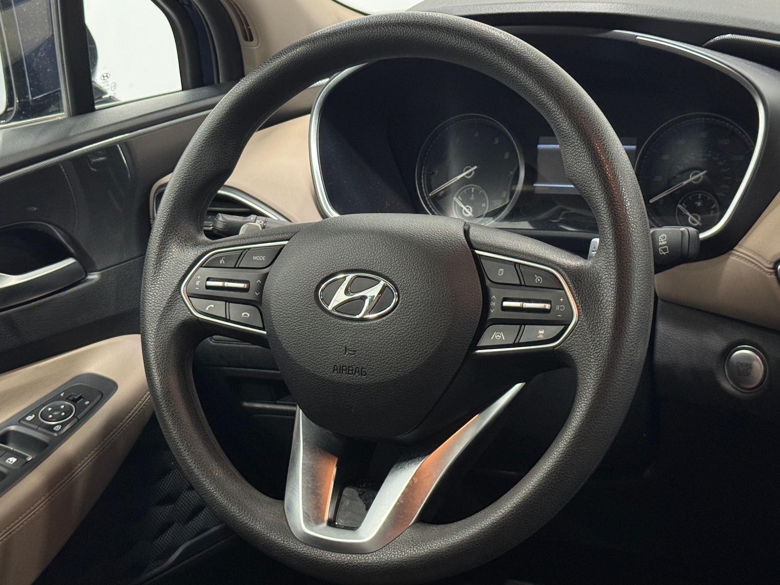 Thumbnail: 2022 Hyundai Santa Fe - 5