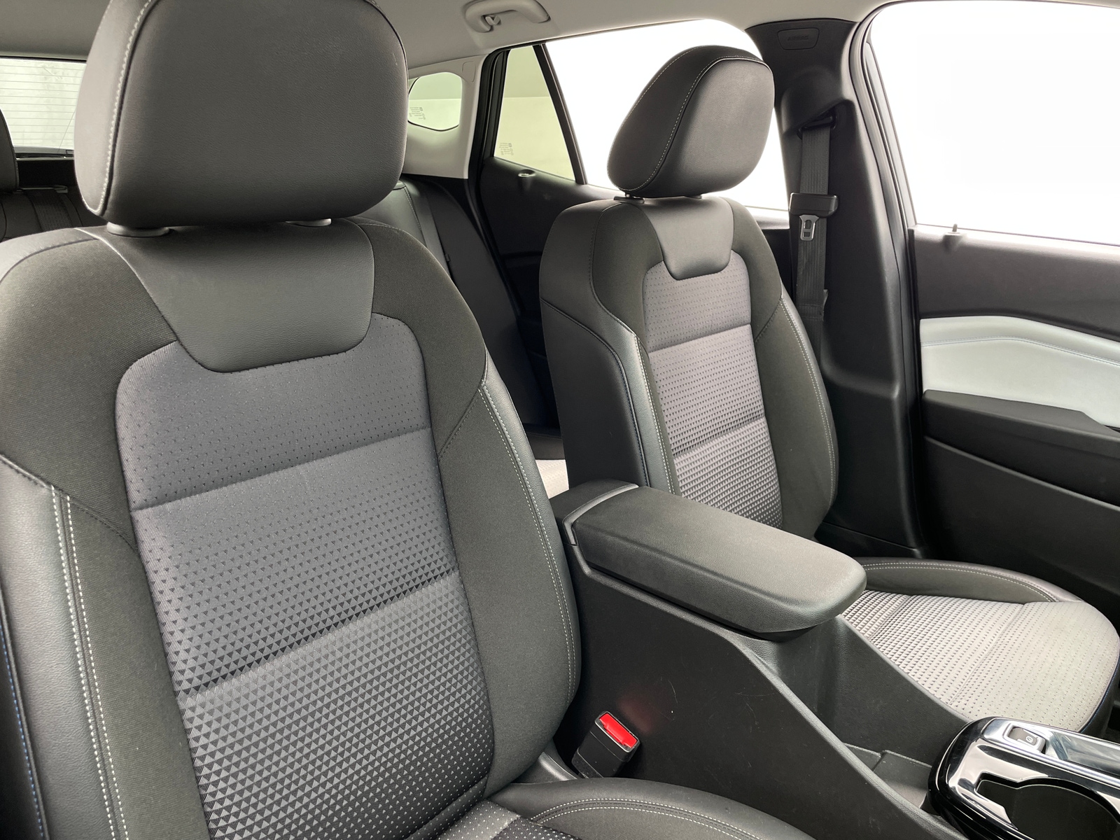 Thumbnail: 2025 Chevrolet Trax - 2