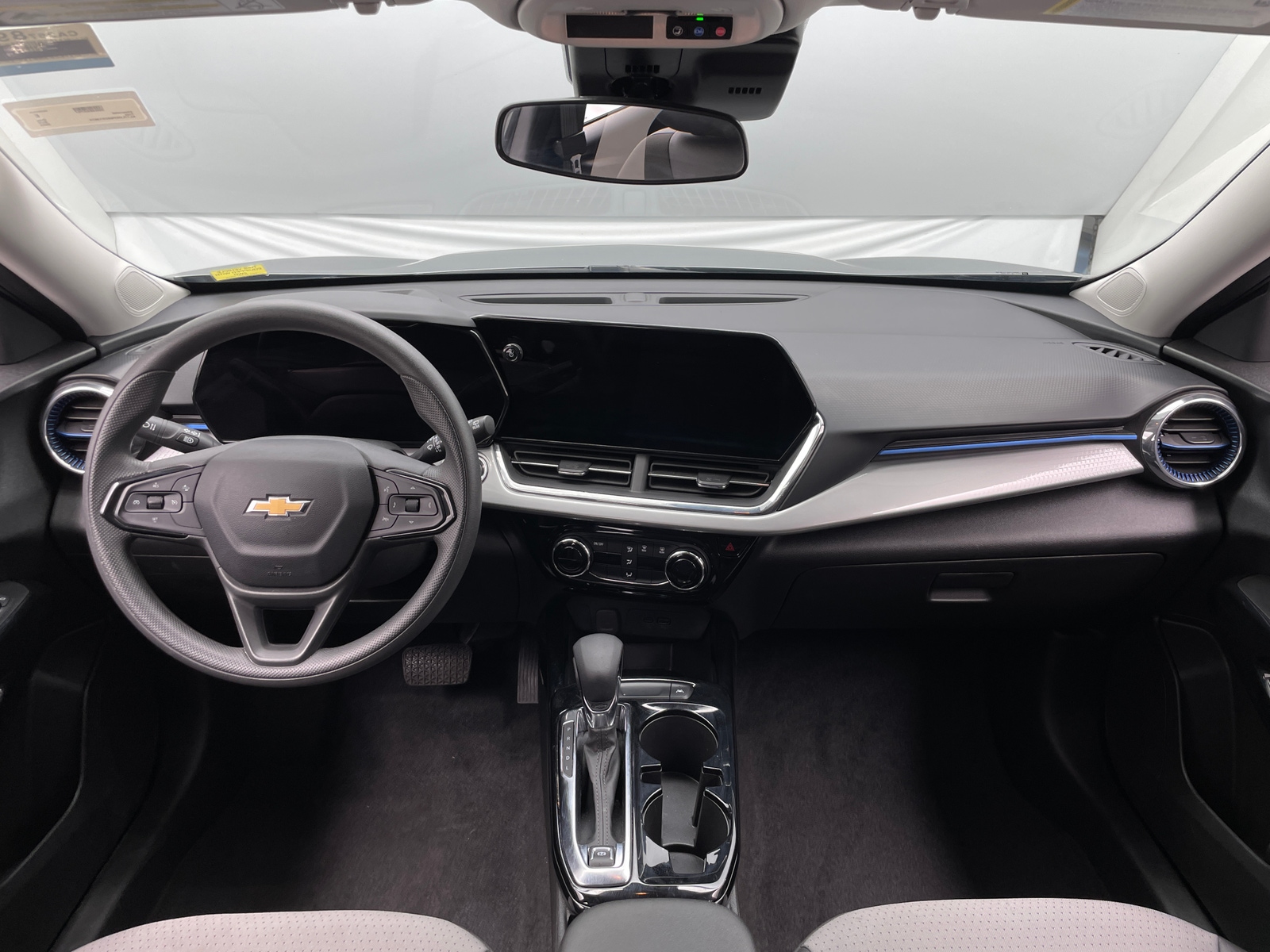 Thumbnail: 2025 Chevrolet Trax - 3