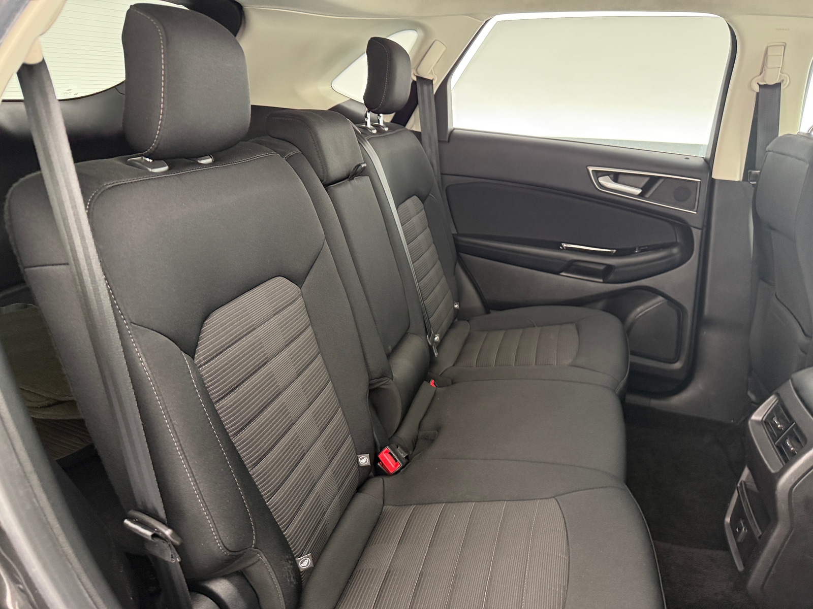 Thumbnail: 2017 Ford Edge - 6