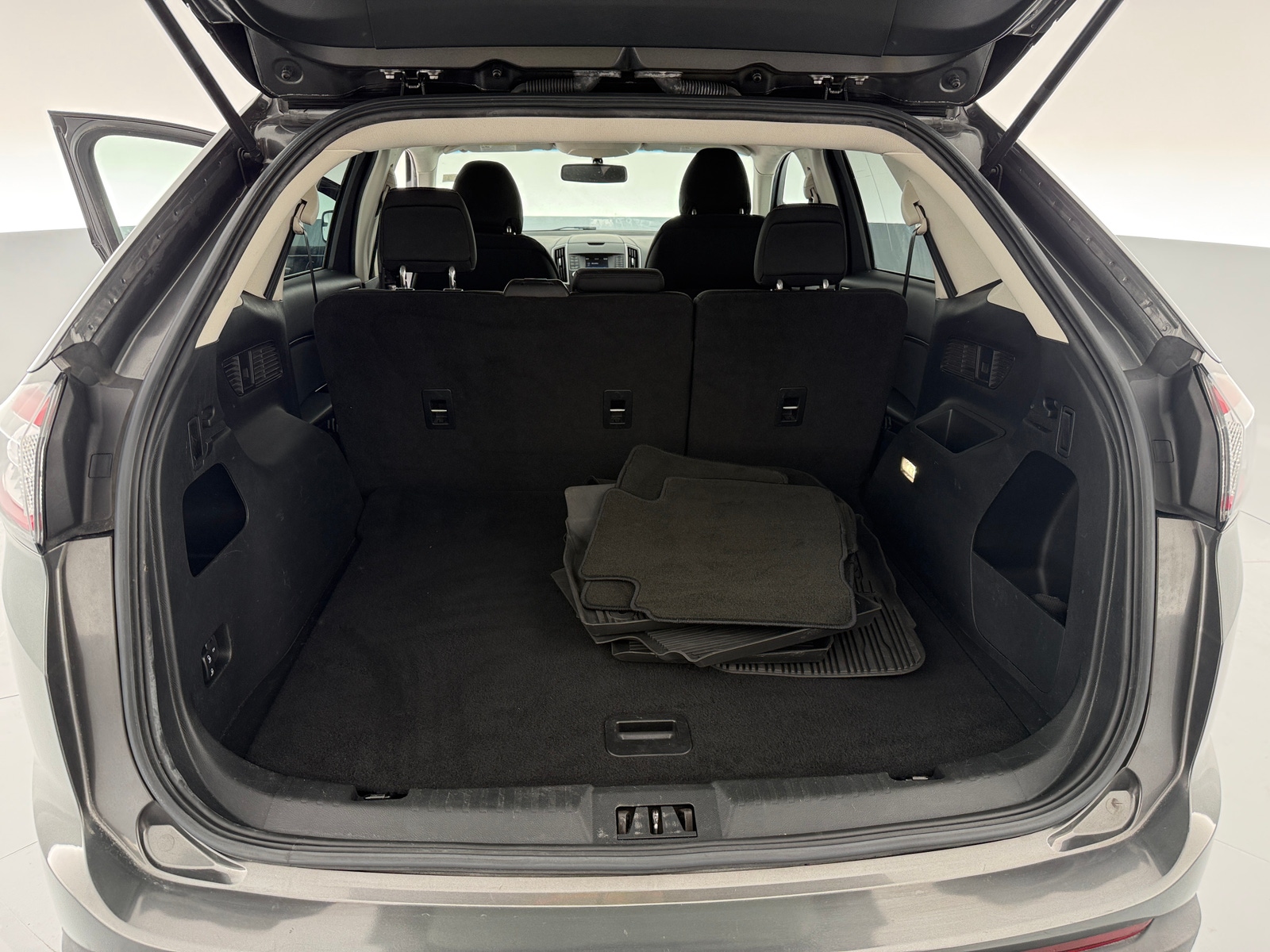 Thumbnail: 2017 Ford Edge - 7