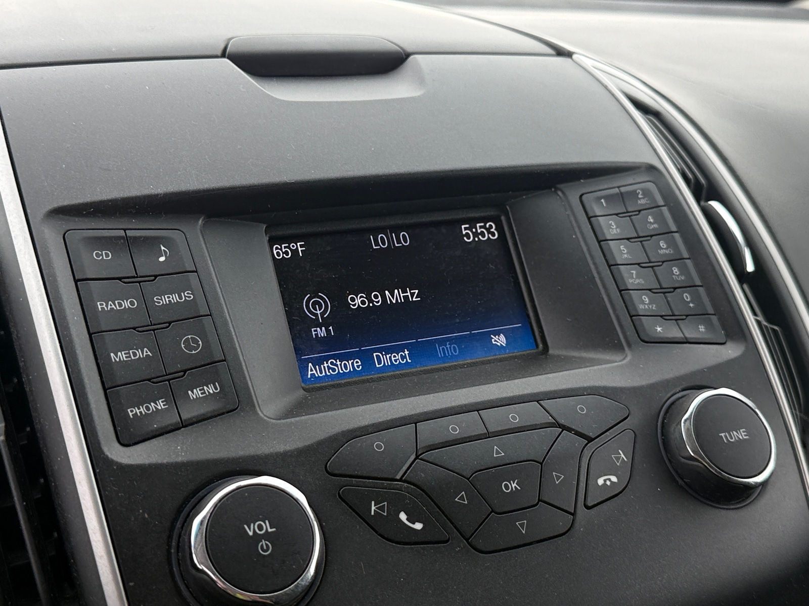 Thumbnail: 2017 Ford Edge - 4