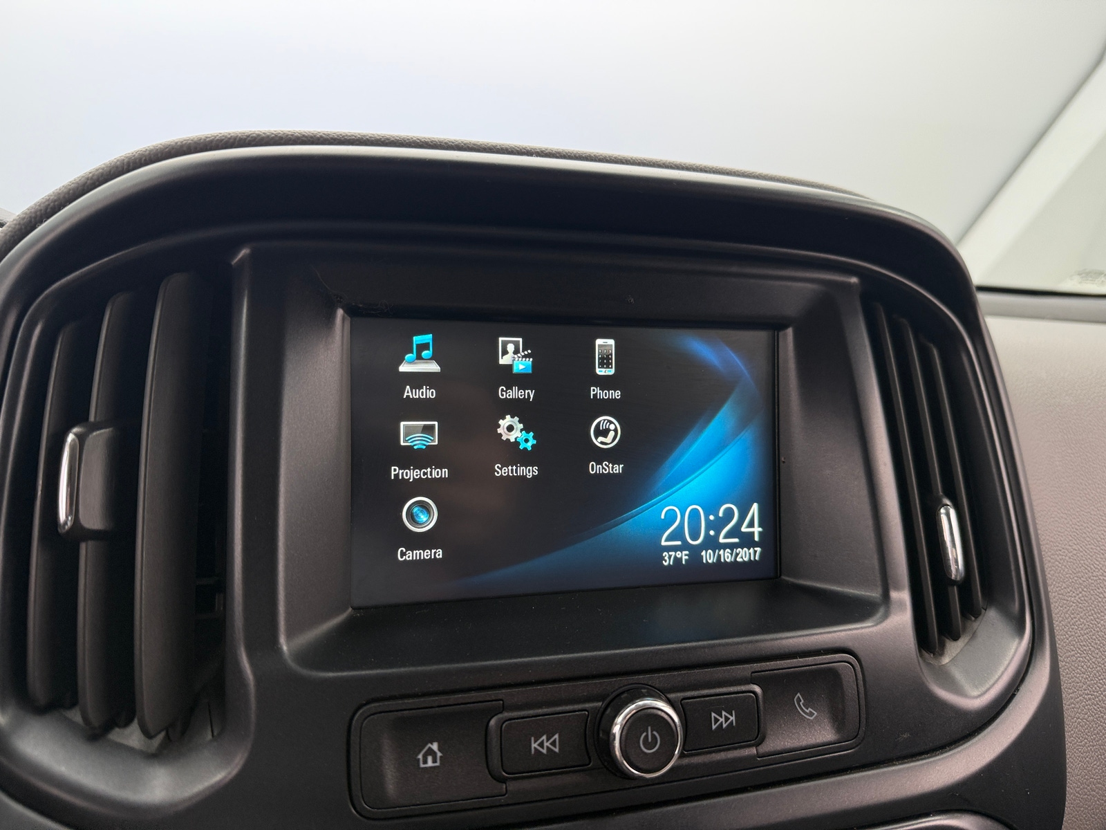 Thumbnail: 2018 Chevrolet Colorado - 4