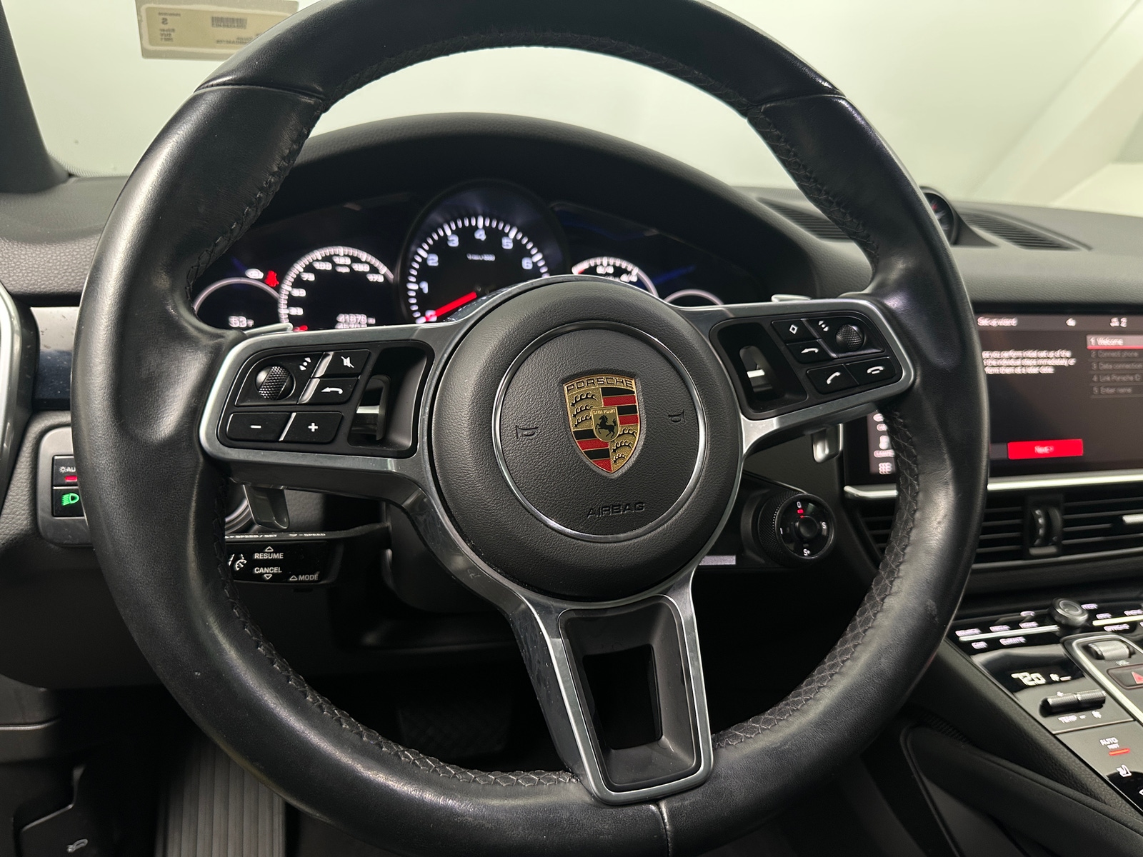 Thumbnail: 2021 Porsche  - 4