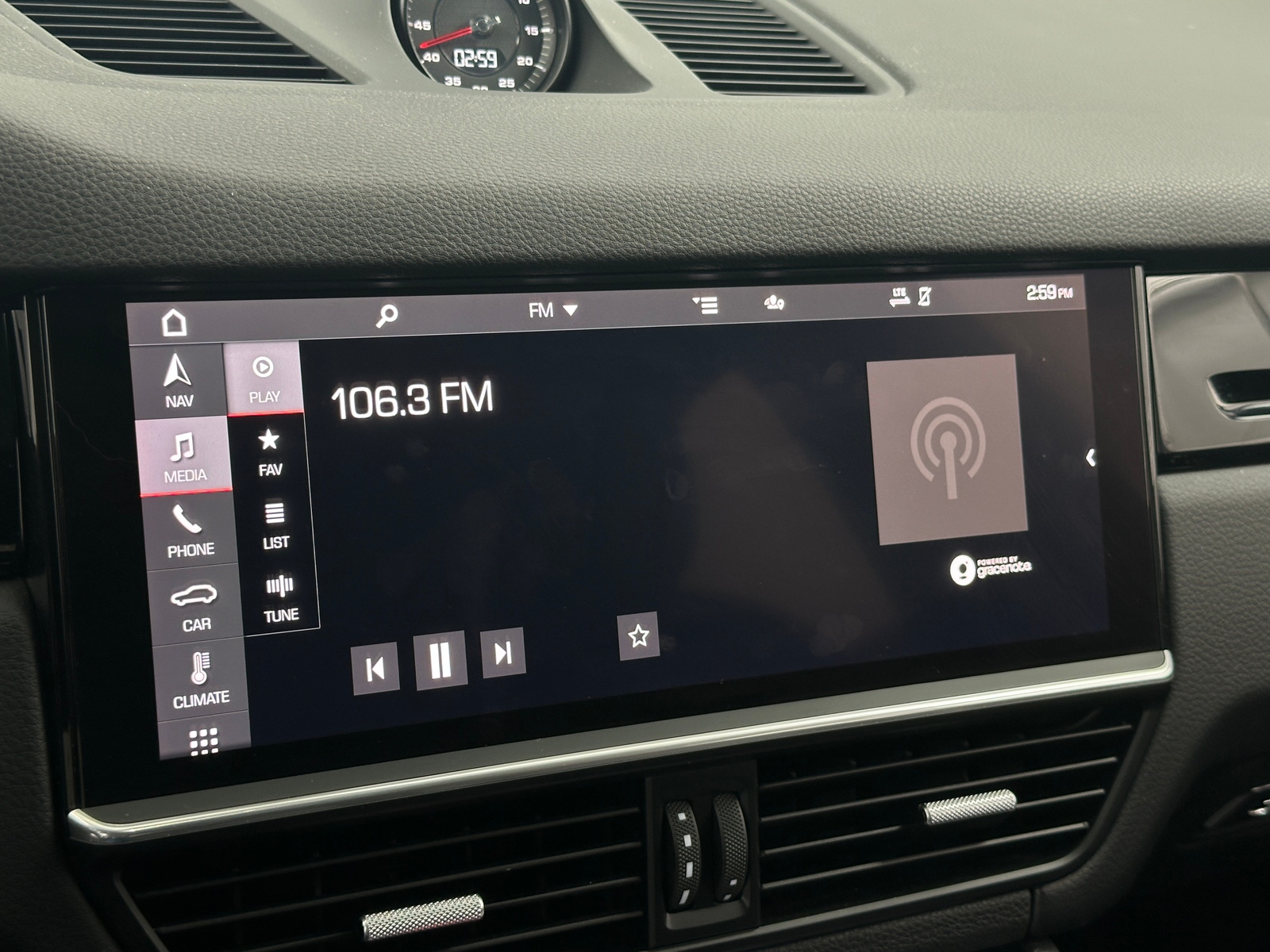 Thumbnail: 2021 Porsche  - 3