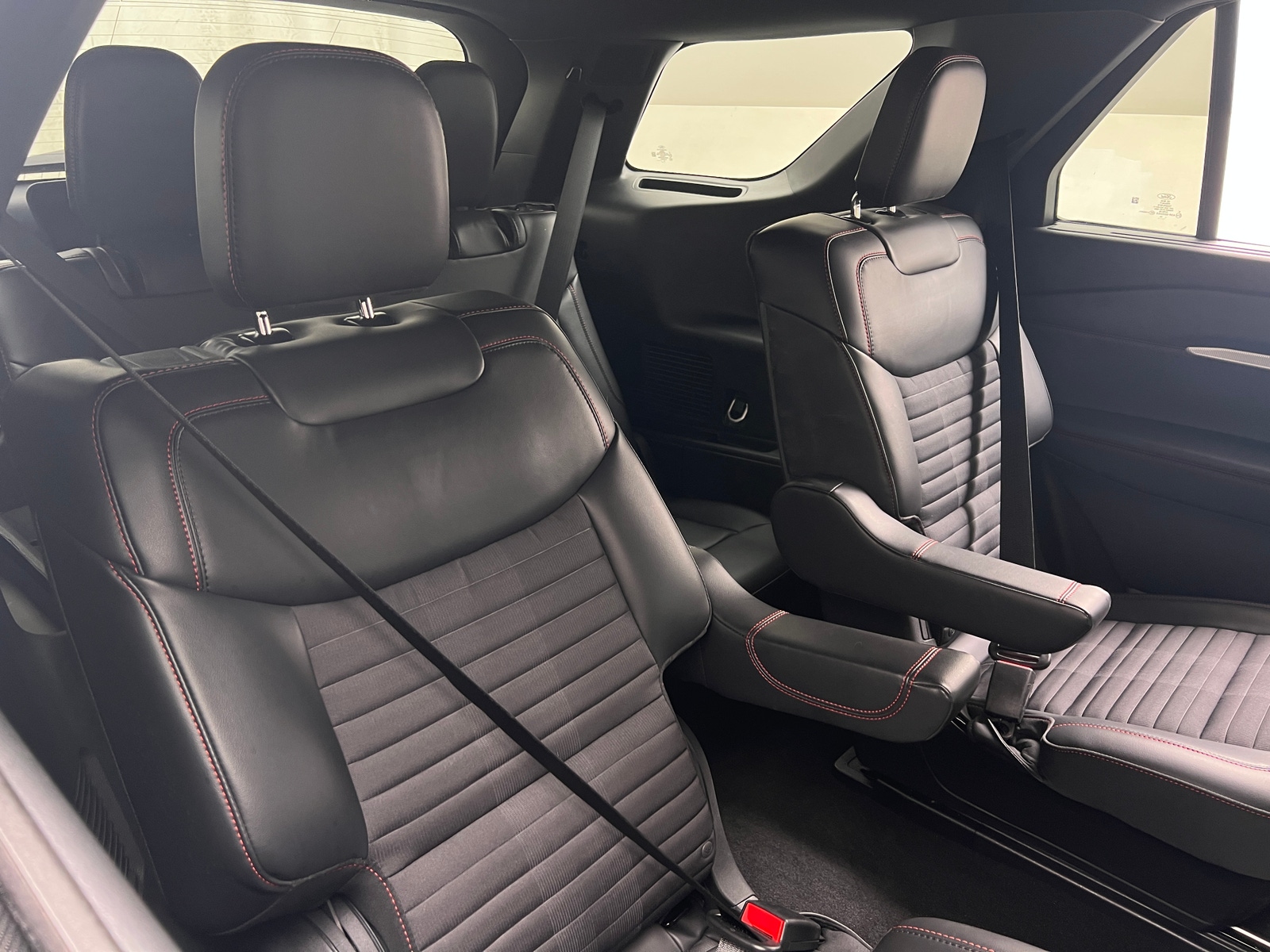 Thumbnail: 2025 Ford Explorer - 5