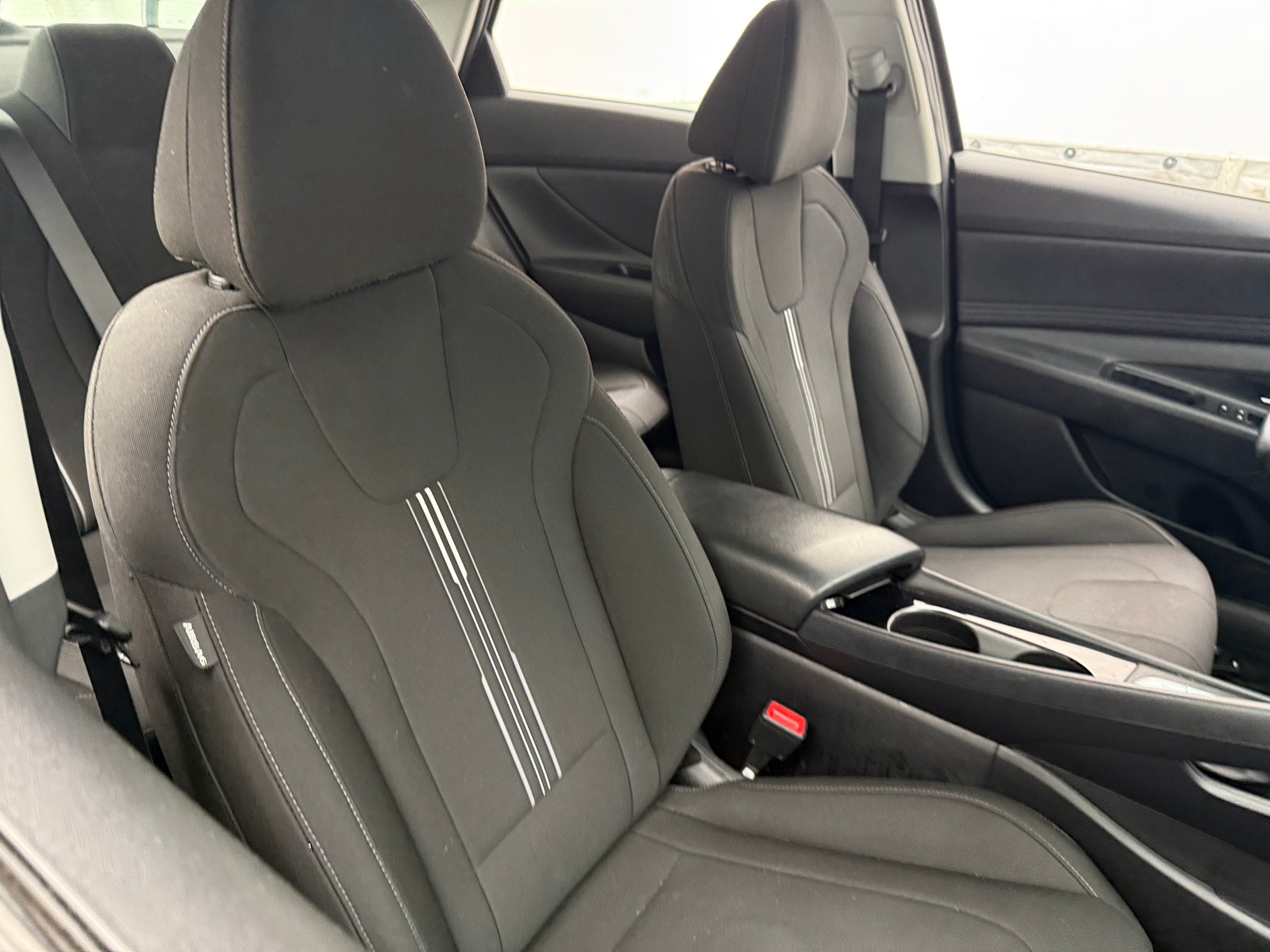 Thumbnail: 2023 Hyundai Elantra - 2