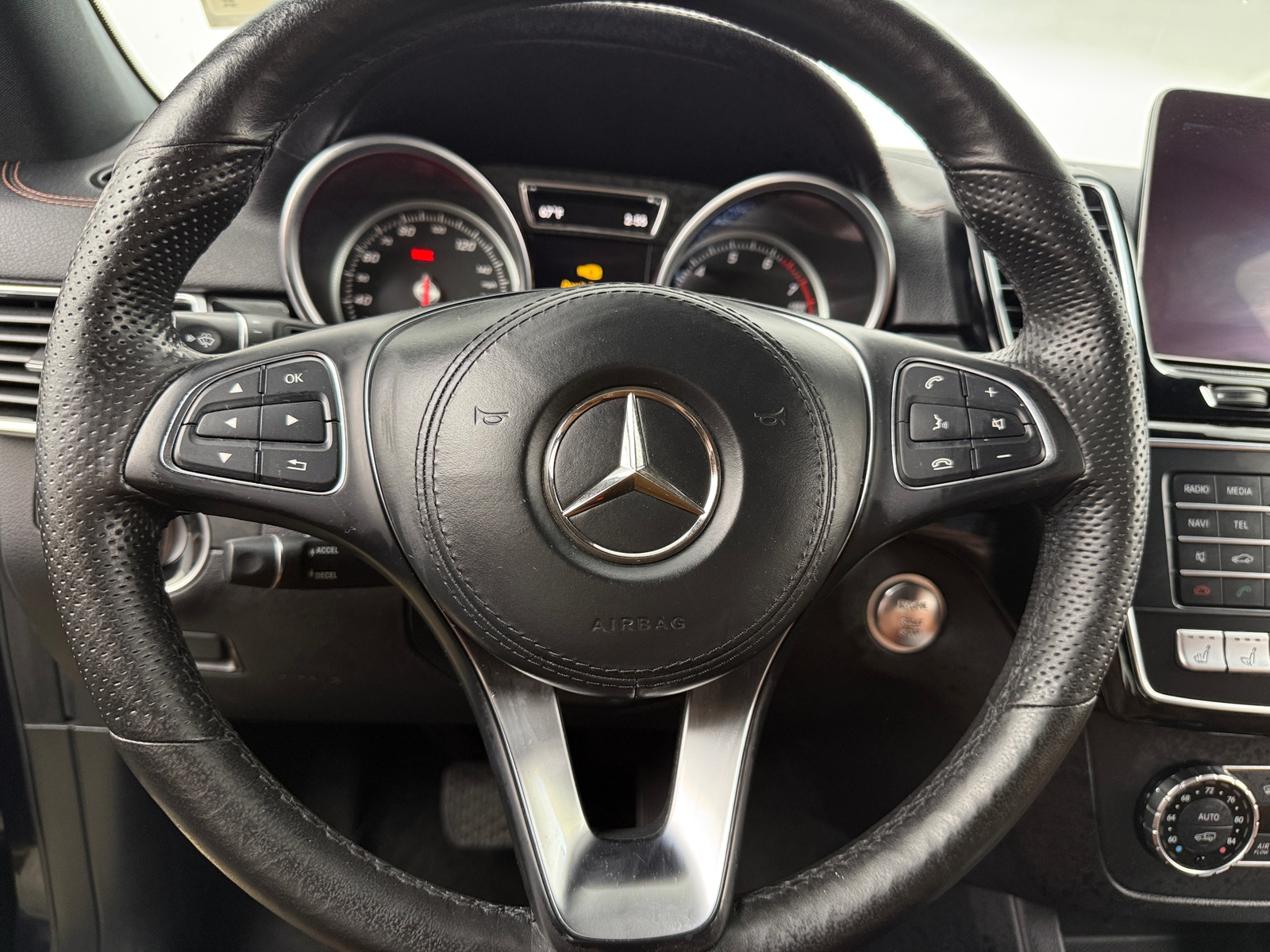 Thumbnail: 2019 Mercedes-Benz GLS - 4